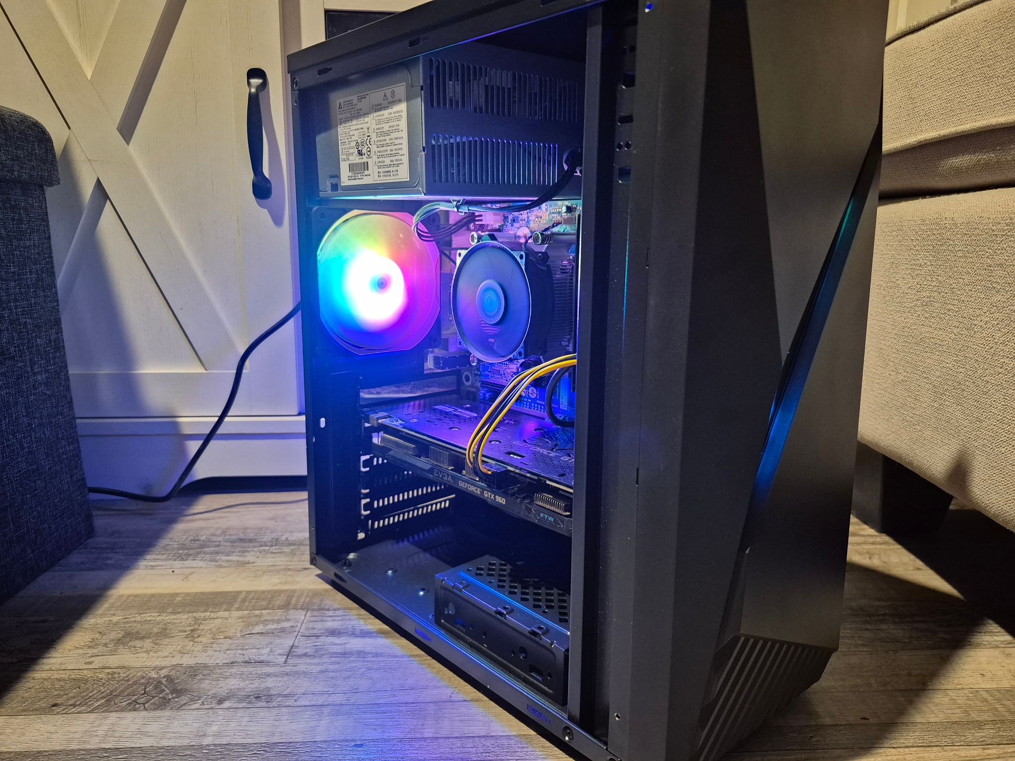 80 FPS Fortnite | i5-4570, 16GB RAM, GTX 960 4GB, 512GB SSD, Win10