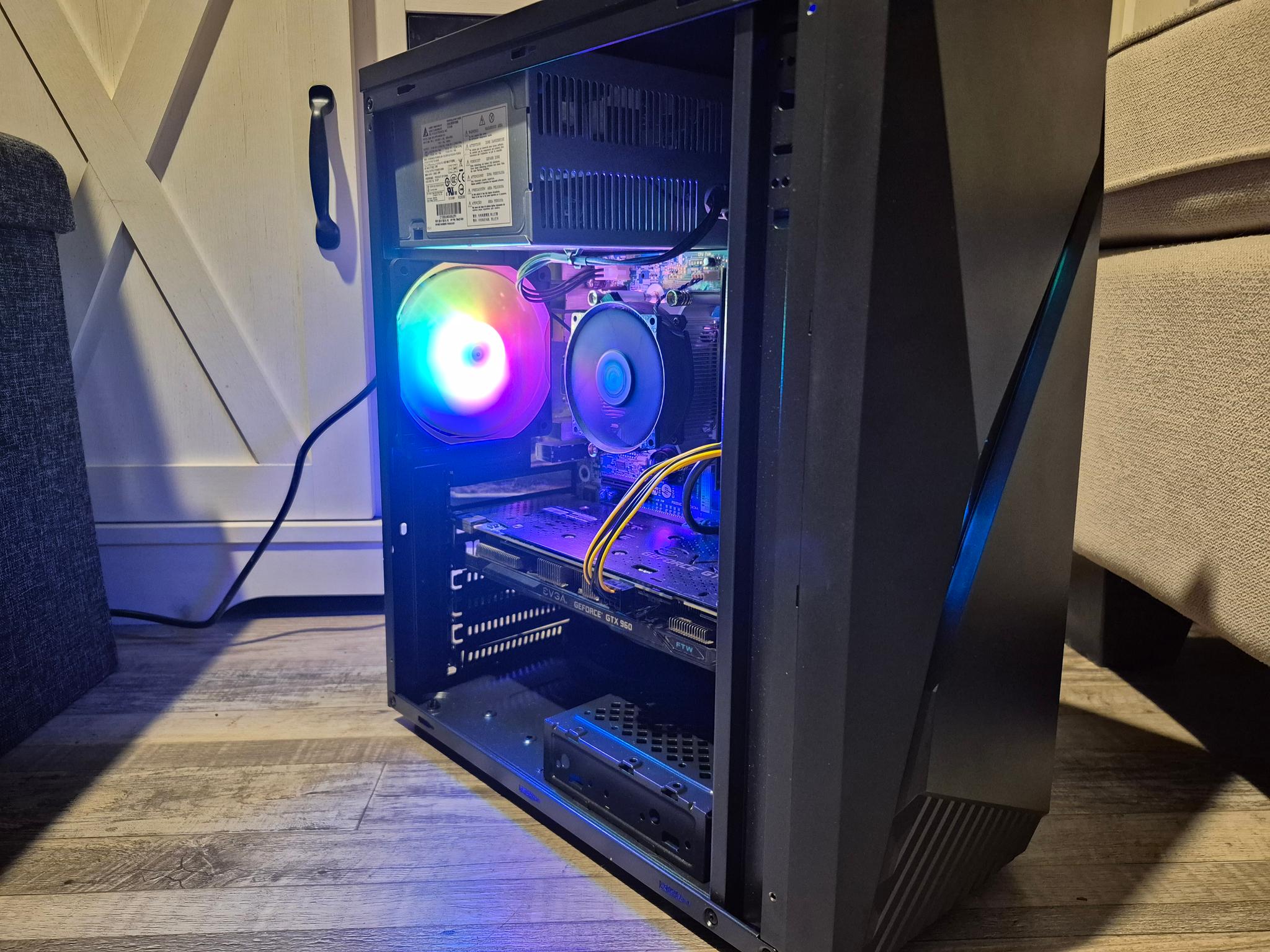 80 FPS Fortnite | i5-4570, 16GB RAM, GTX 960 4GB, 512GB SSD, Win10