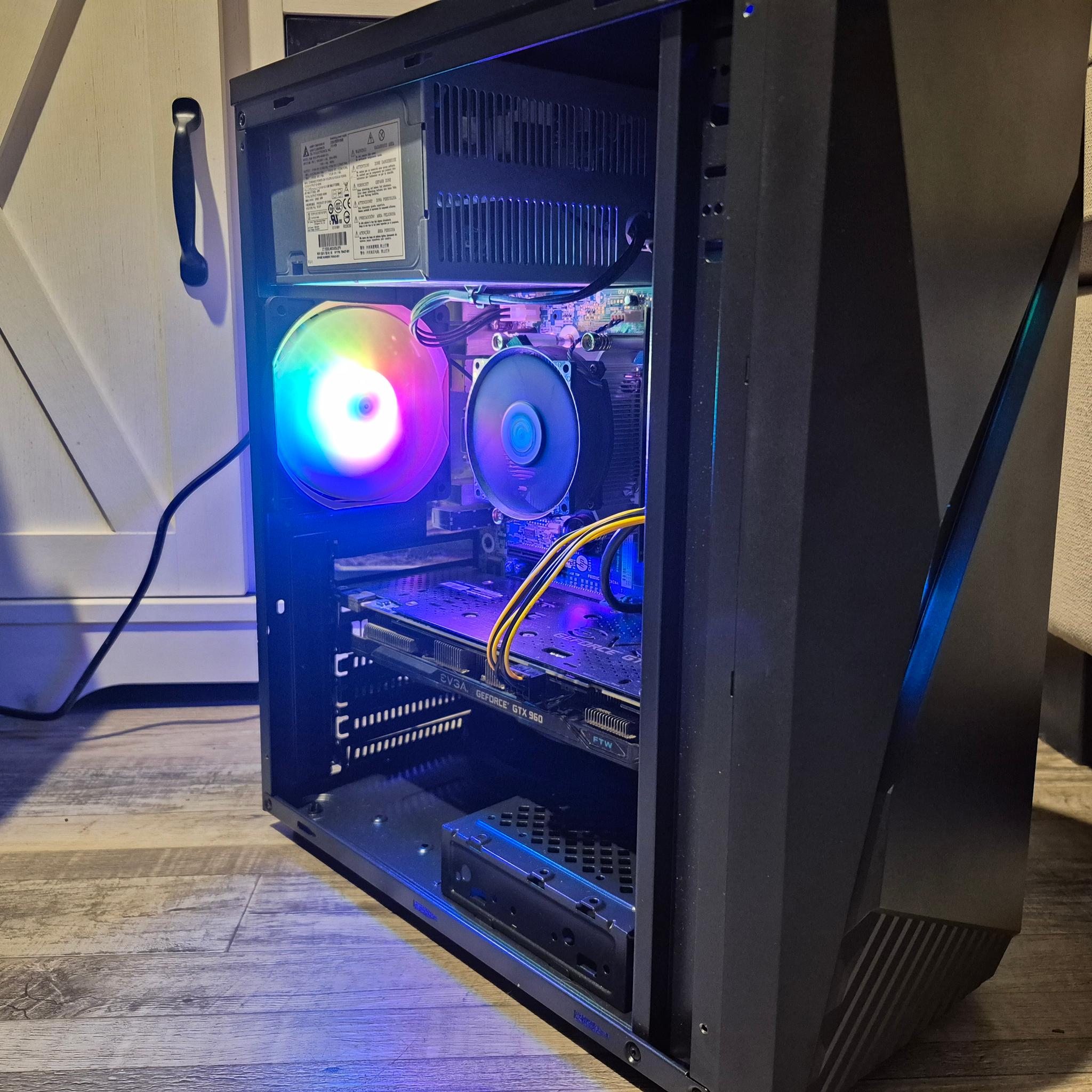 80 FPS Fortnite | i5-4570, 16GB RAM, GTX 960 4GB, 512GB SSD, Win10
