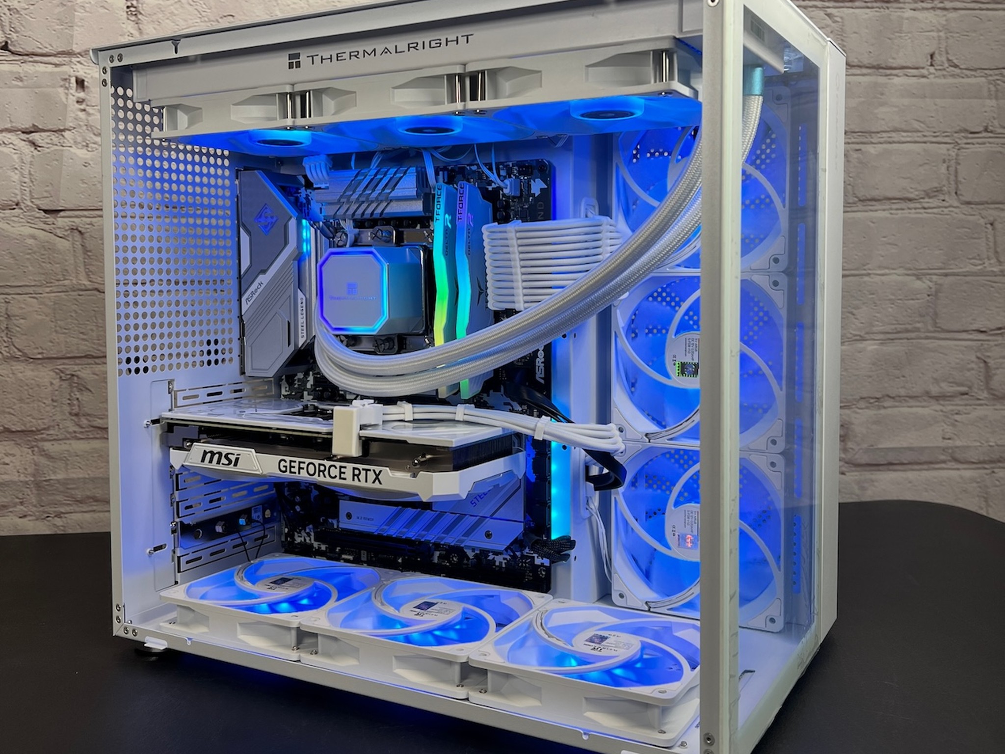 Intel i7 12700KF RTX 4070 32GB RAM 1TB M.2 Win11 Pro Gaming PC