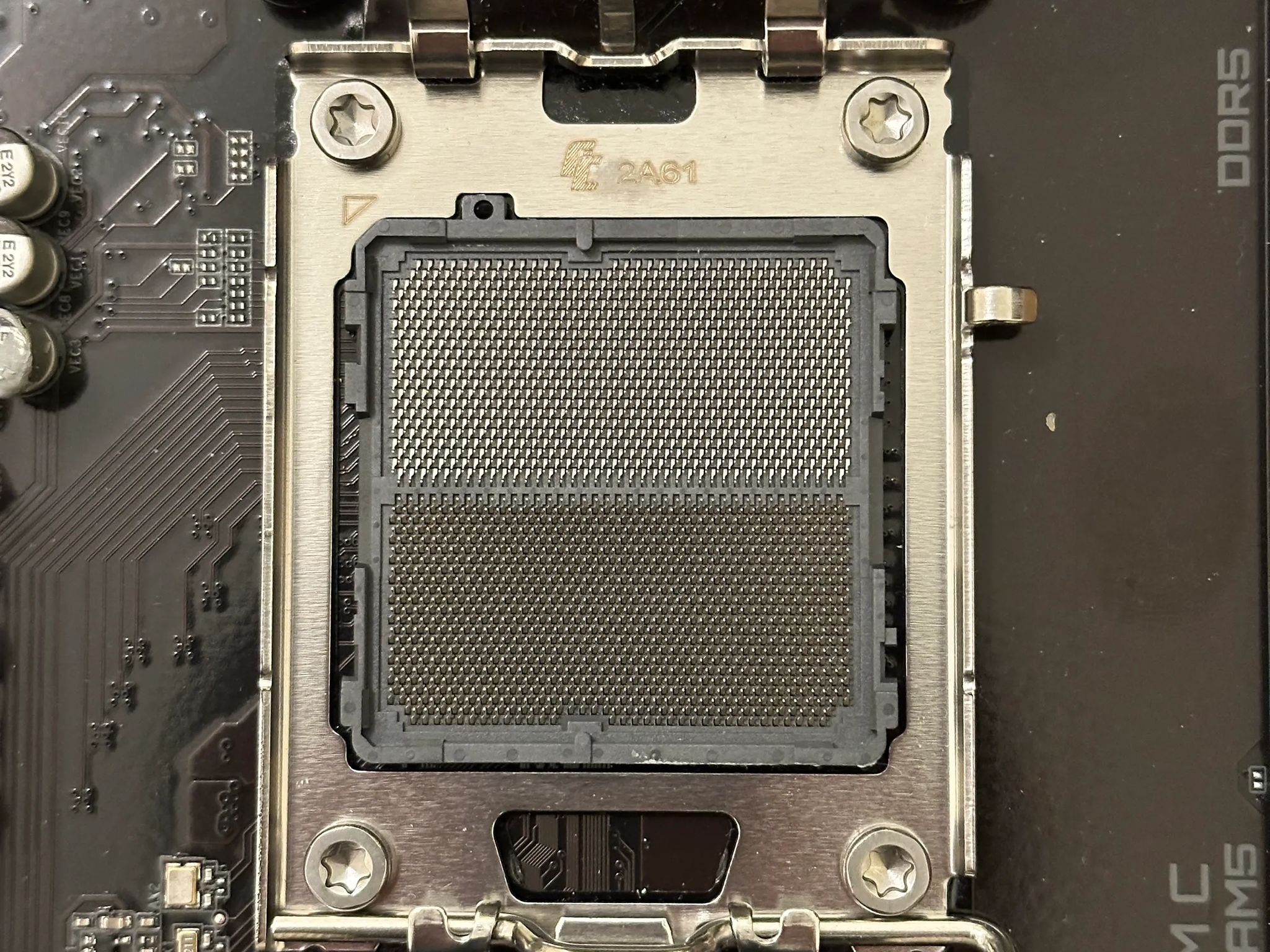 GIGABYTE B650M C Y-1 MOTHERBOARD