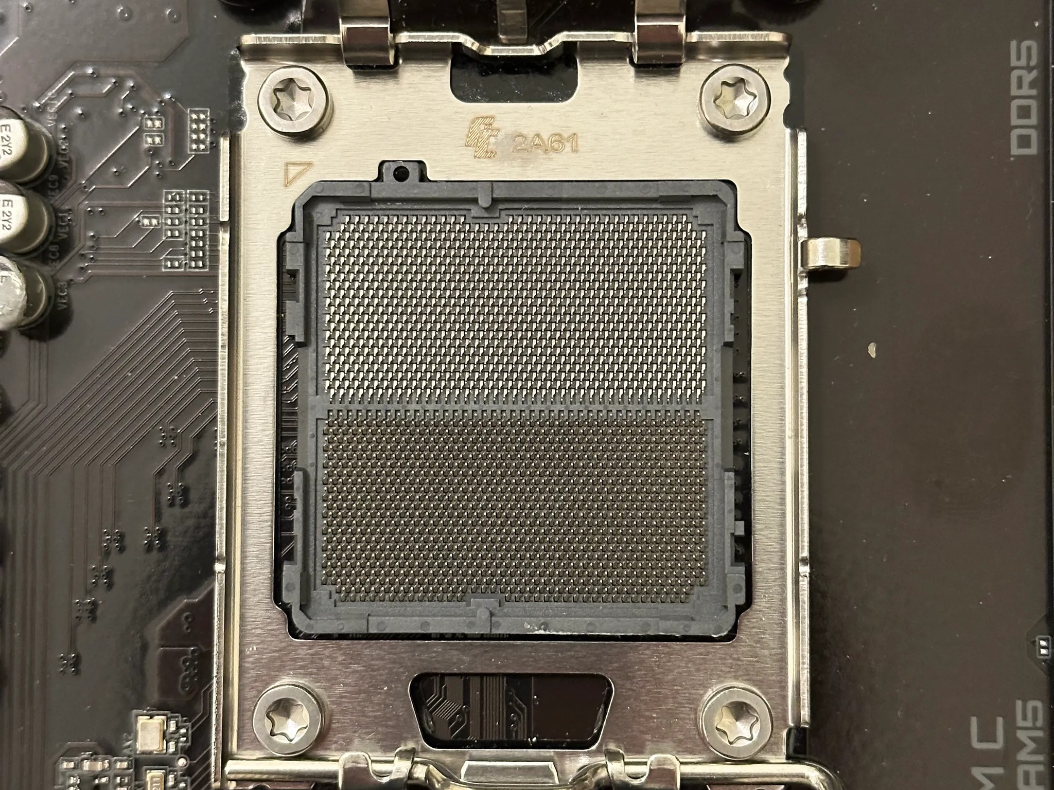 GIGABYTE B650M C Y-1 MOTHERBOARD