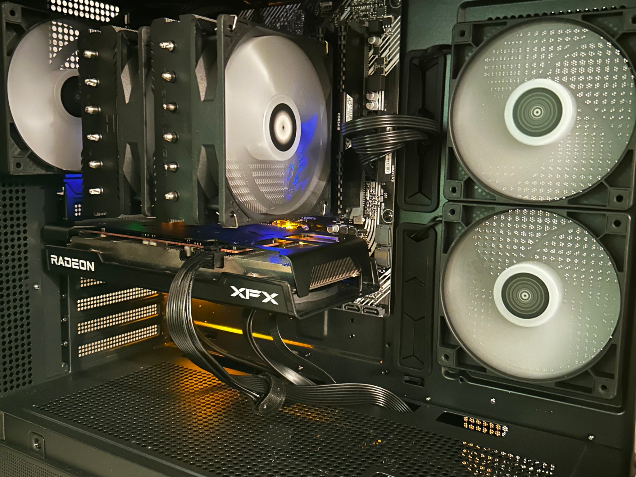 Gaming PC ~ RX 6600 ~ RYZEN 5 5500 ~ 16GB RAM ~ 512 GB SSD ~