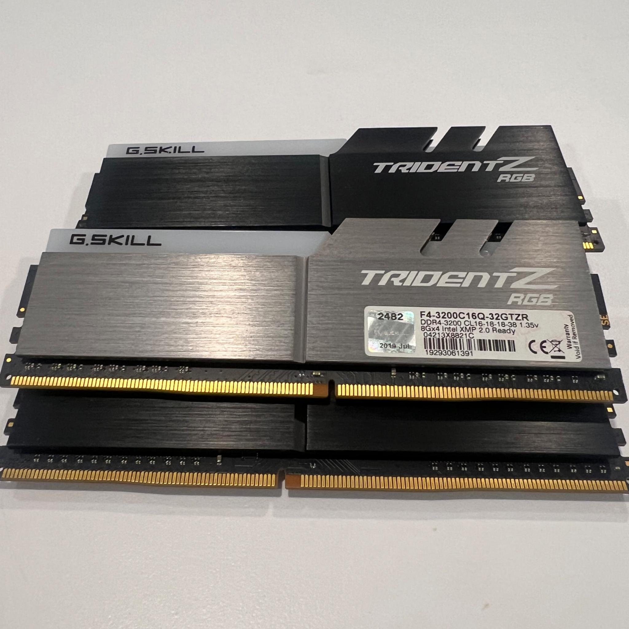 G.Skill Trident Z DDR4 32GB (4x8GB) 3200 CL16