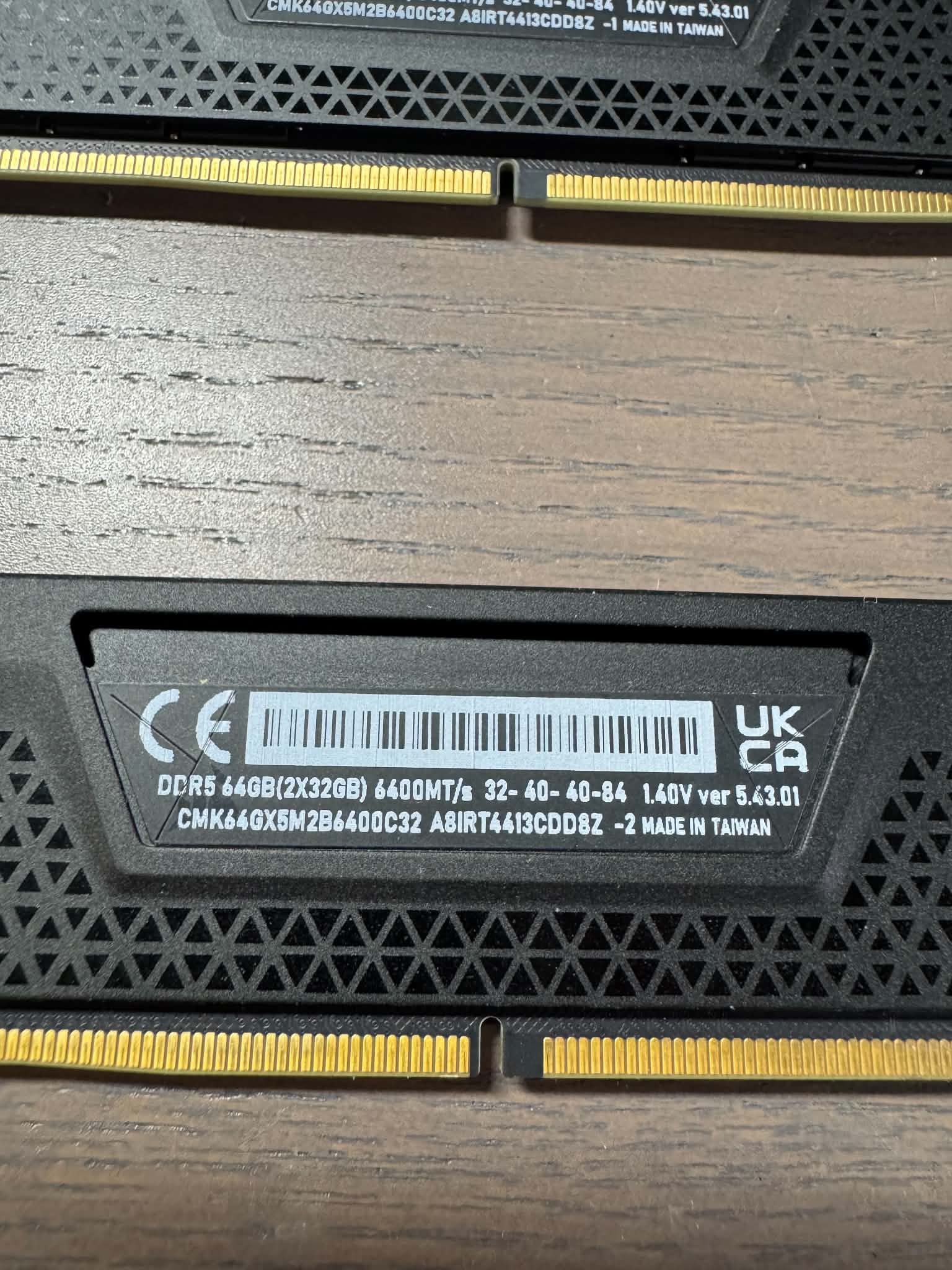 CORSAIR VENGEANCE DDR5 RAM 64GB (2x32GB) 6400 MHZ CL32