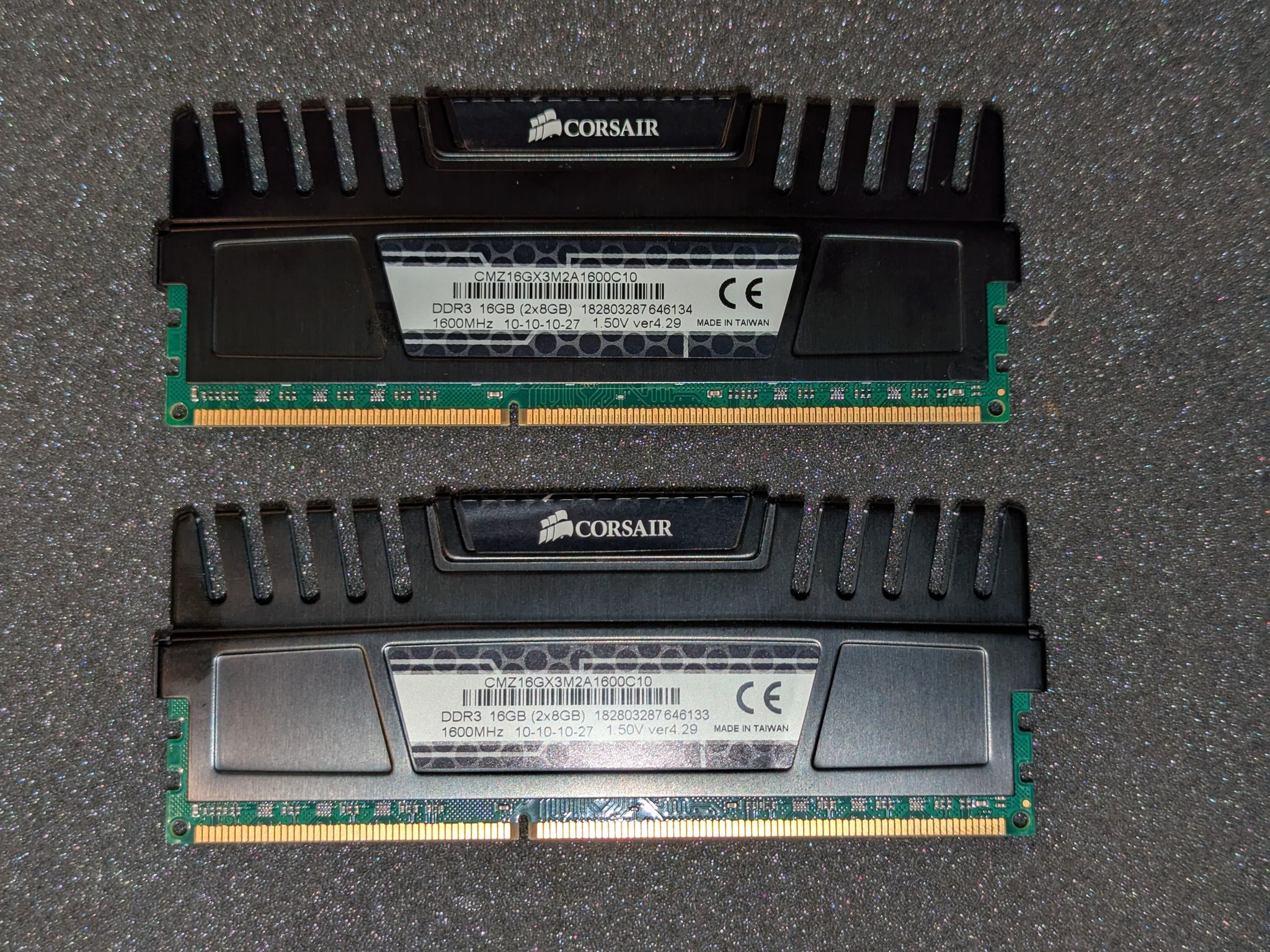 Corsair Vengeance 16GB DDR3 1600 (2x8GB) BLACK (CMZ16GX3M2A1600C10)