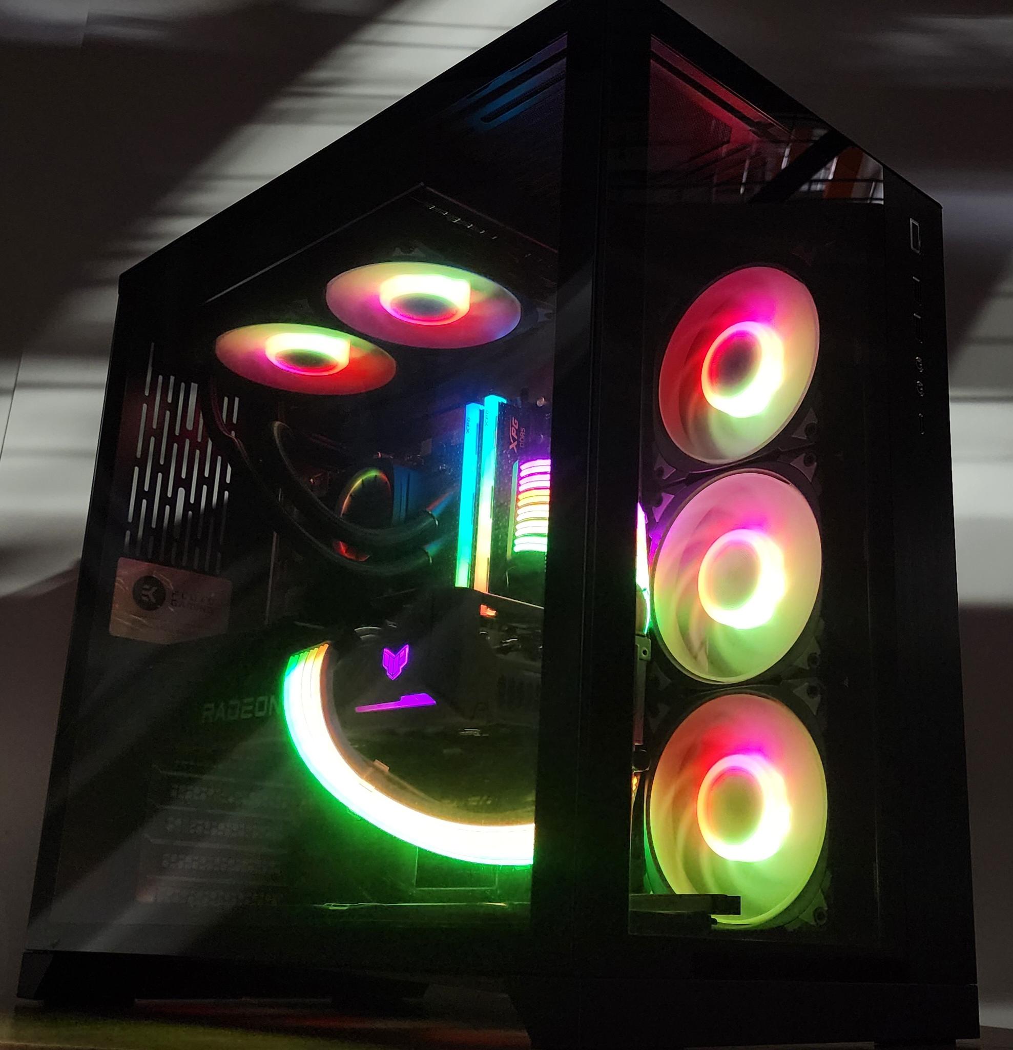 Gaming PC Ryzen 7 7800X3D 32GB RAM 1TB SSD RX 7800 XT 16GB Win11 Computer
