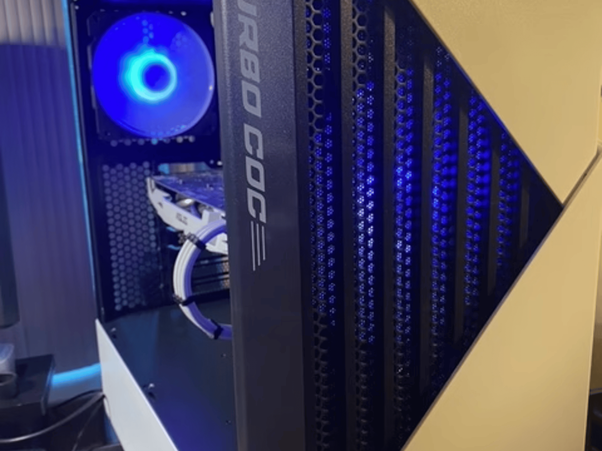 White Turbo COC Ryzen 5 1060 3GB