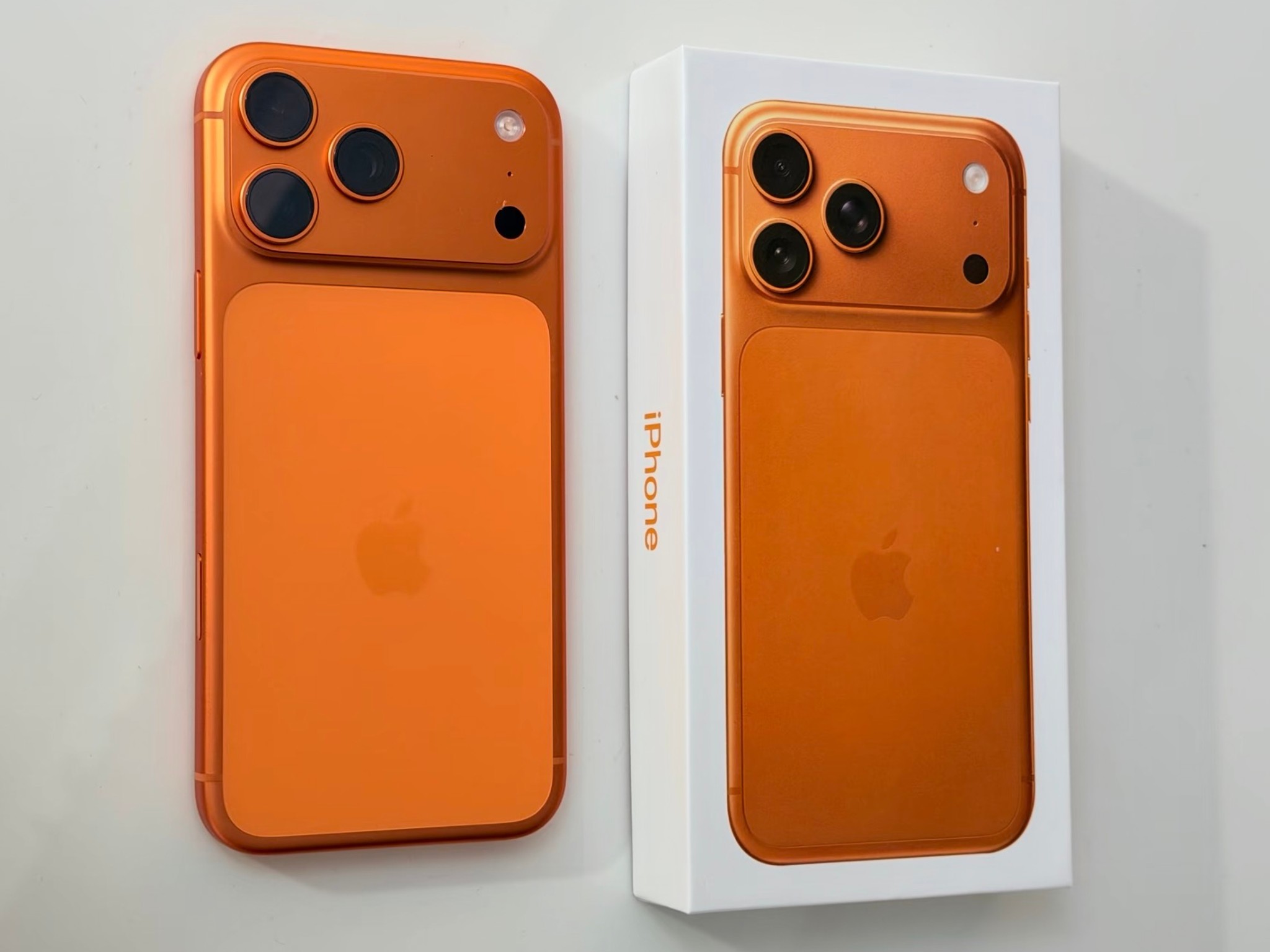 iPhone 17 Pro Max 1 TB Cosmic Orange