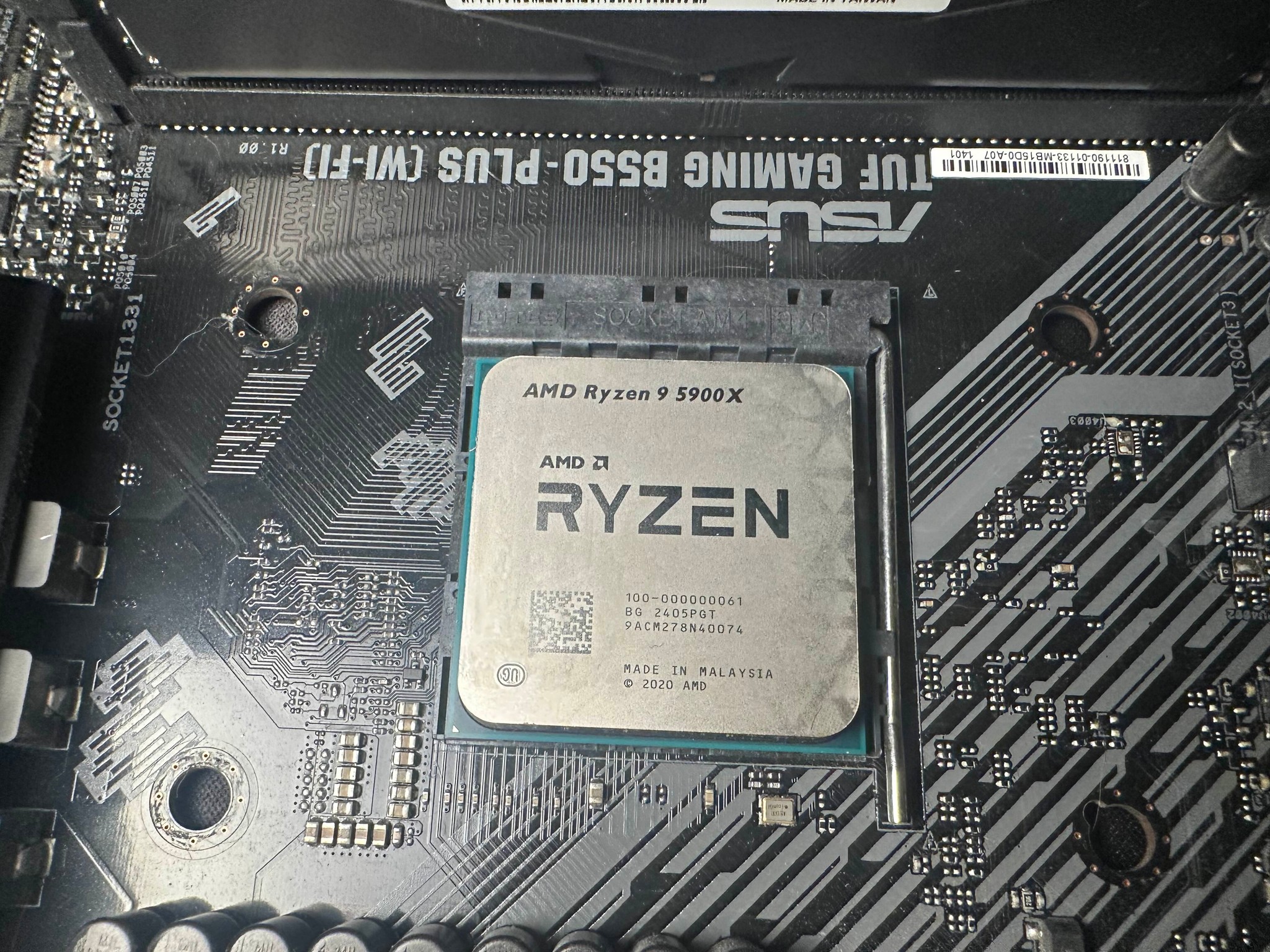 Bundle Pre-Owned ASUS TUF GAMING B550-PLUS WiFi, Ryzen 9 5900X, Team Group Vulcan Z 32 GB