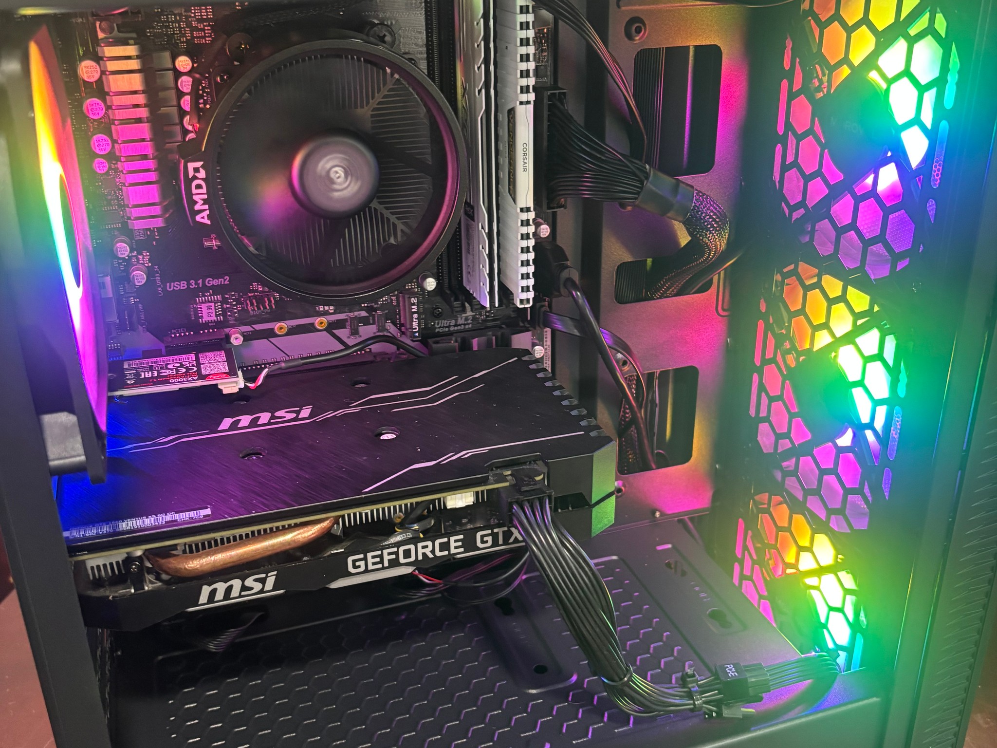 Ryzen 5 2600 - GTX 1660 - 512gb 2.5ssd - 16gb ddr4 - win 10