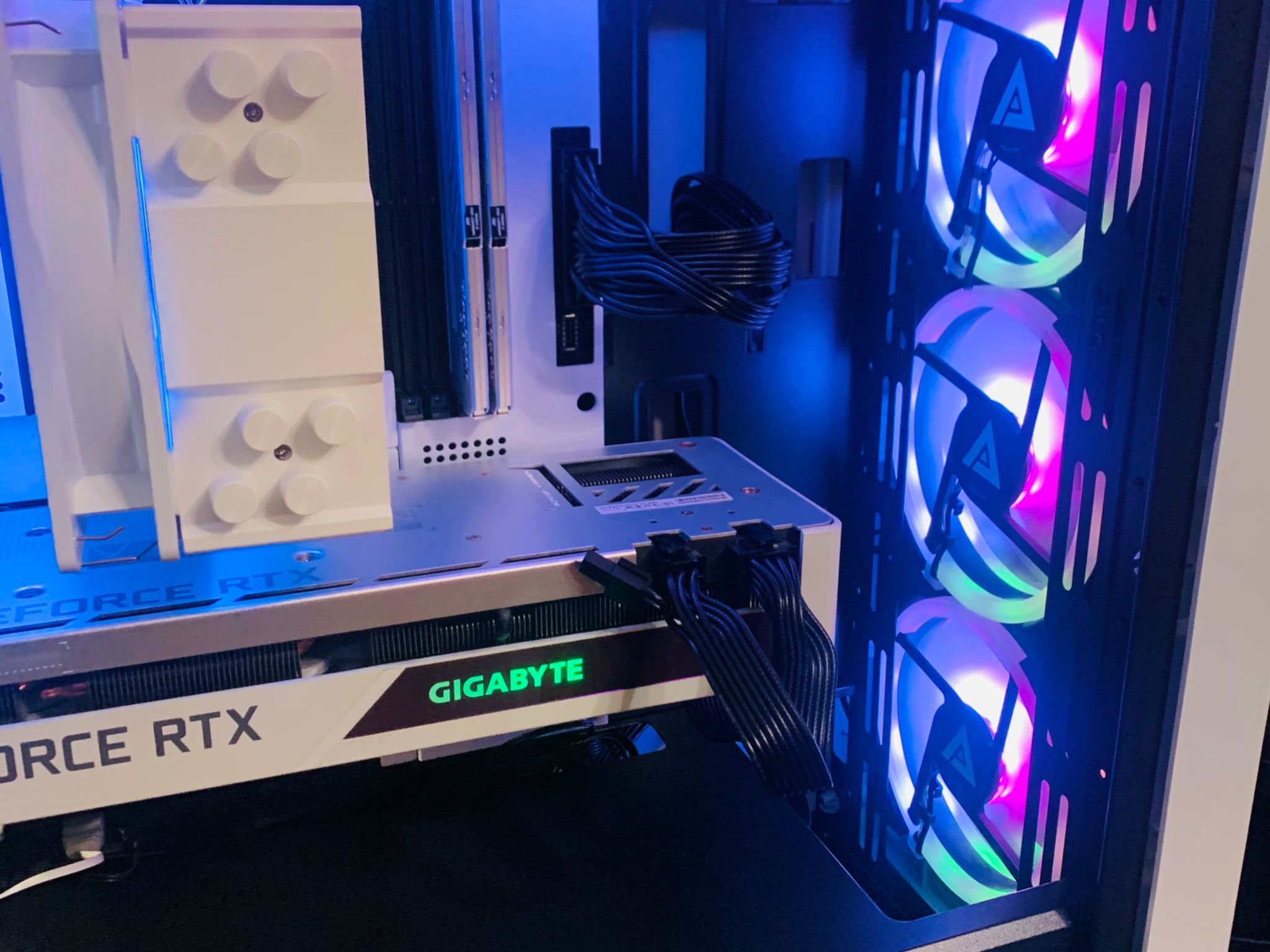 Genesis 5  - RTX 3070 + 12600kf + NZXTMB