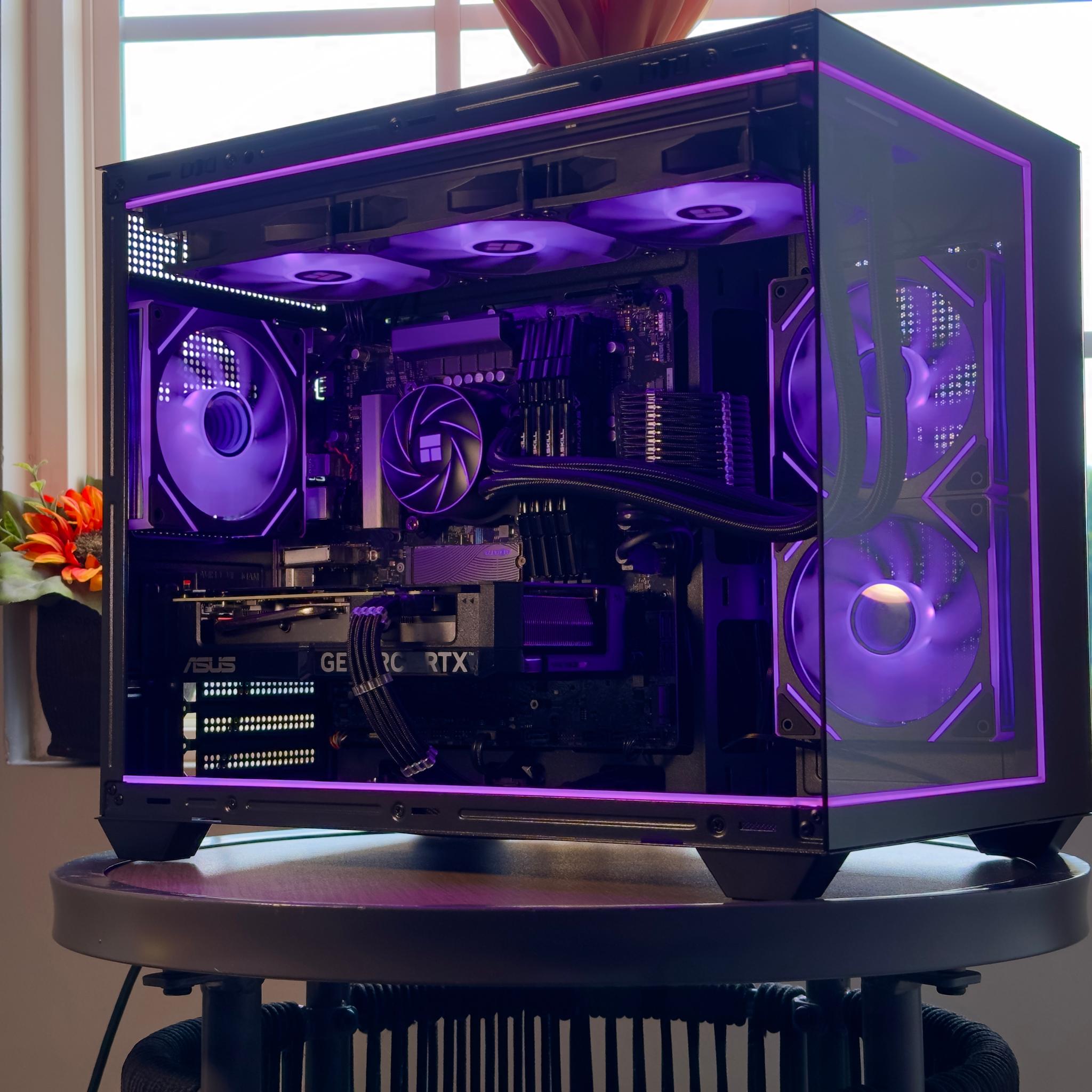 💙Gaming/Steaming PC💚 | RTX 4070 12GB | Intel i7 | 2.5TB | 16GB (3200hz) | WiFi + BT | Windows 11