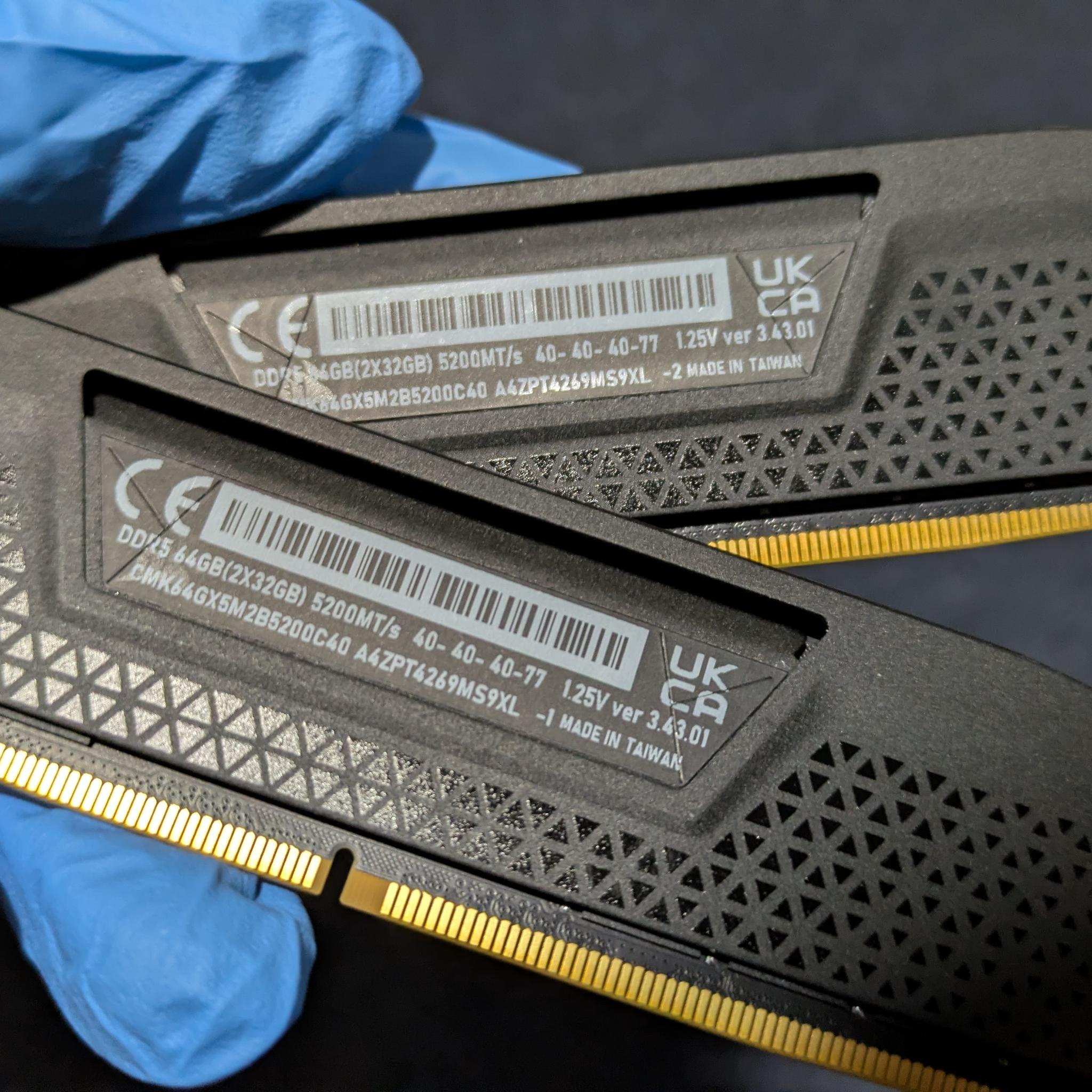 RAM CORSAIR VENGEANCE 2x32(64GB) 5200 MT