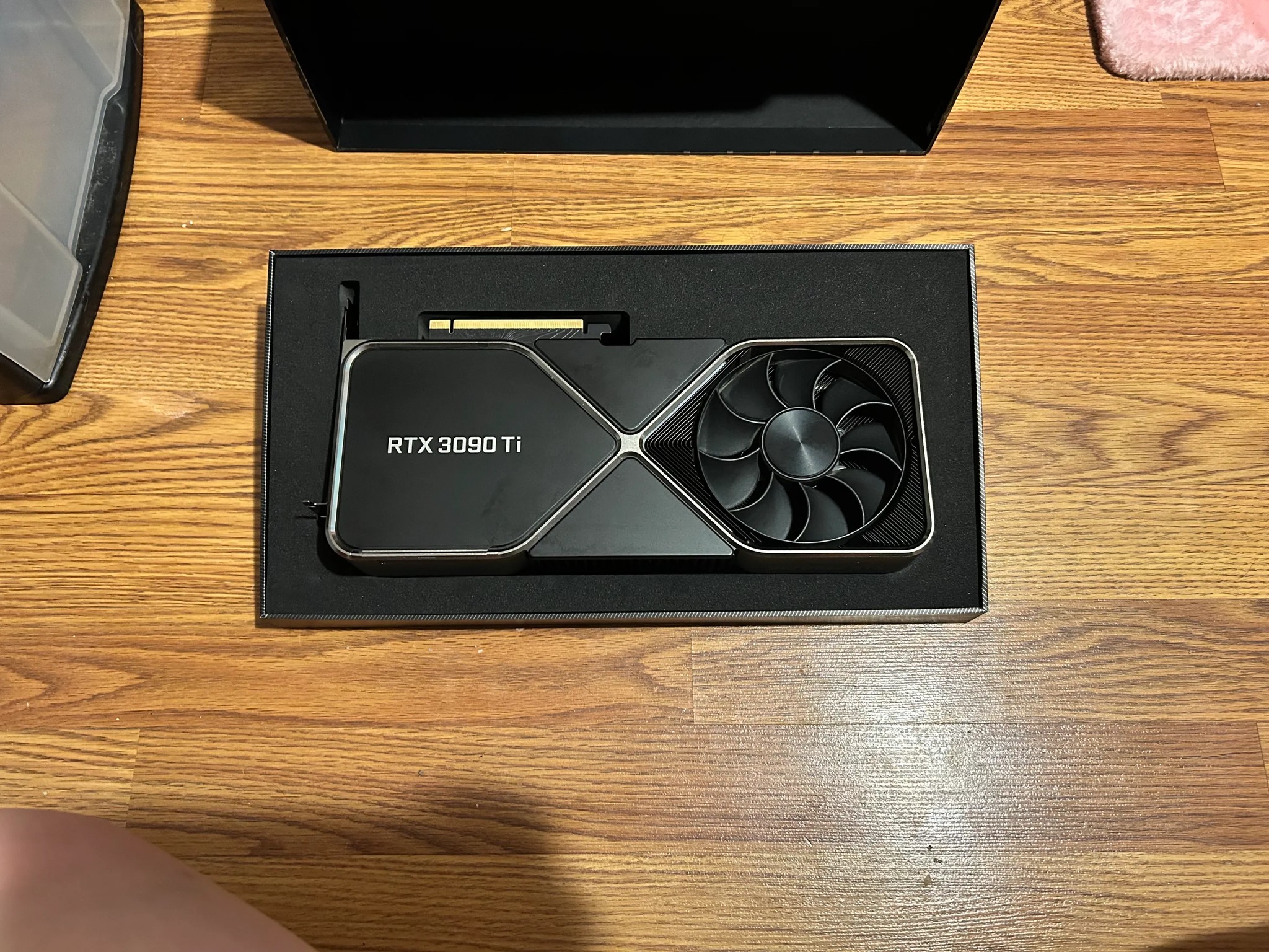 GeForce RTX 3090 Ti Founders Edition – Gently Used - A Tier