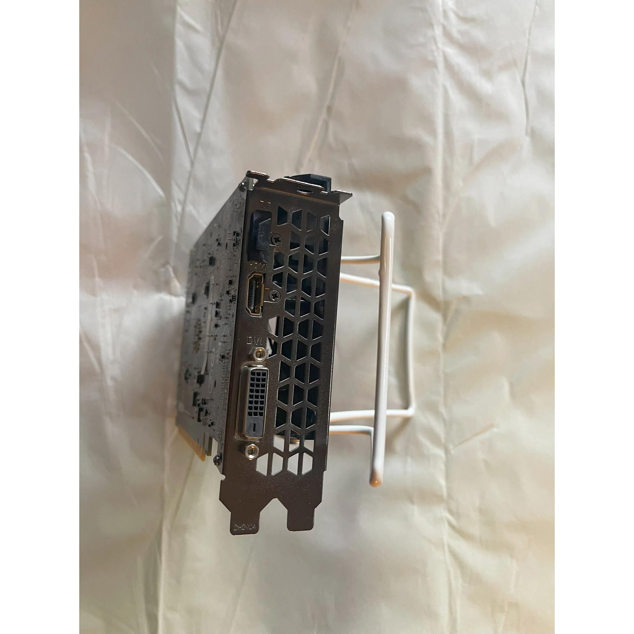 Gigabyte GeForce GTX 1650 D6 OC 4G