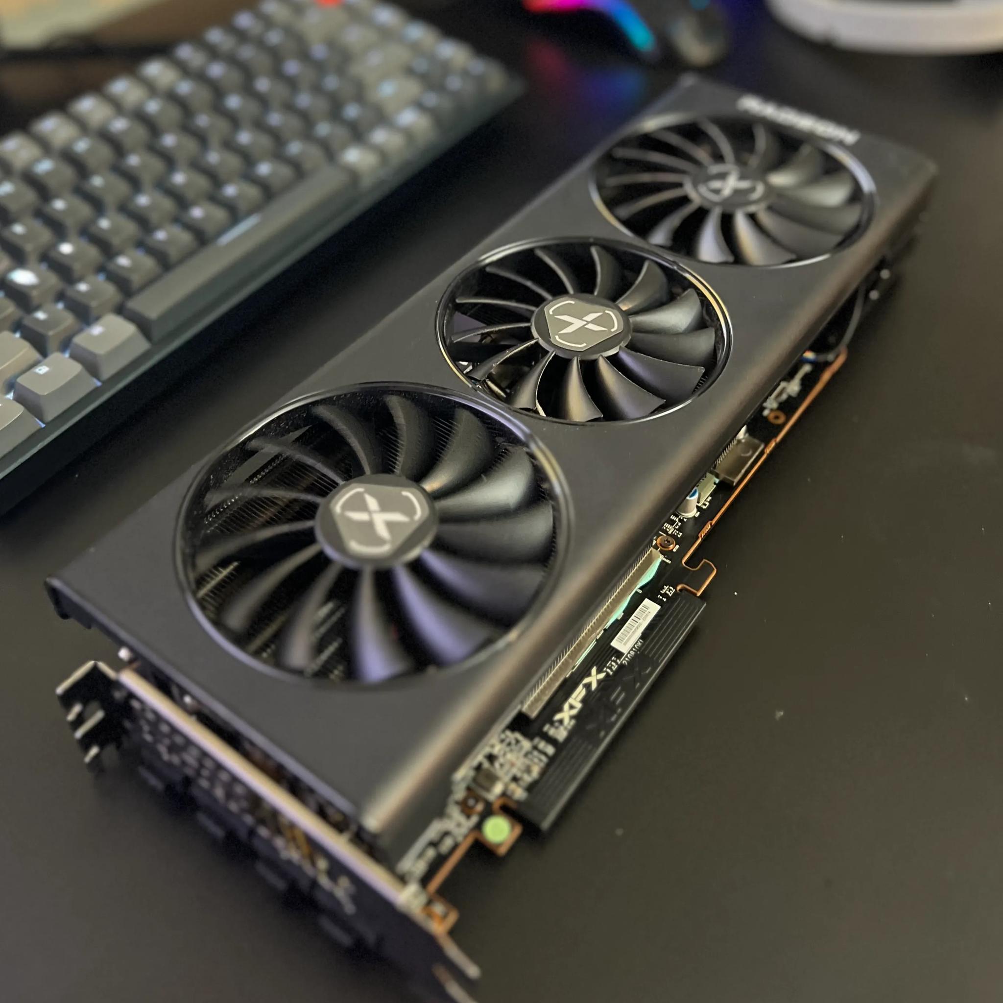 XFX SPEEDSTER SWFT 319 AMD Radeon RX 6800 CORE Gaming 16GB GDDR6 Graphics Card