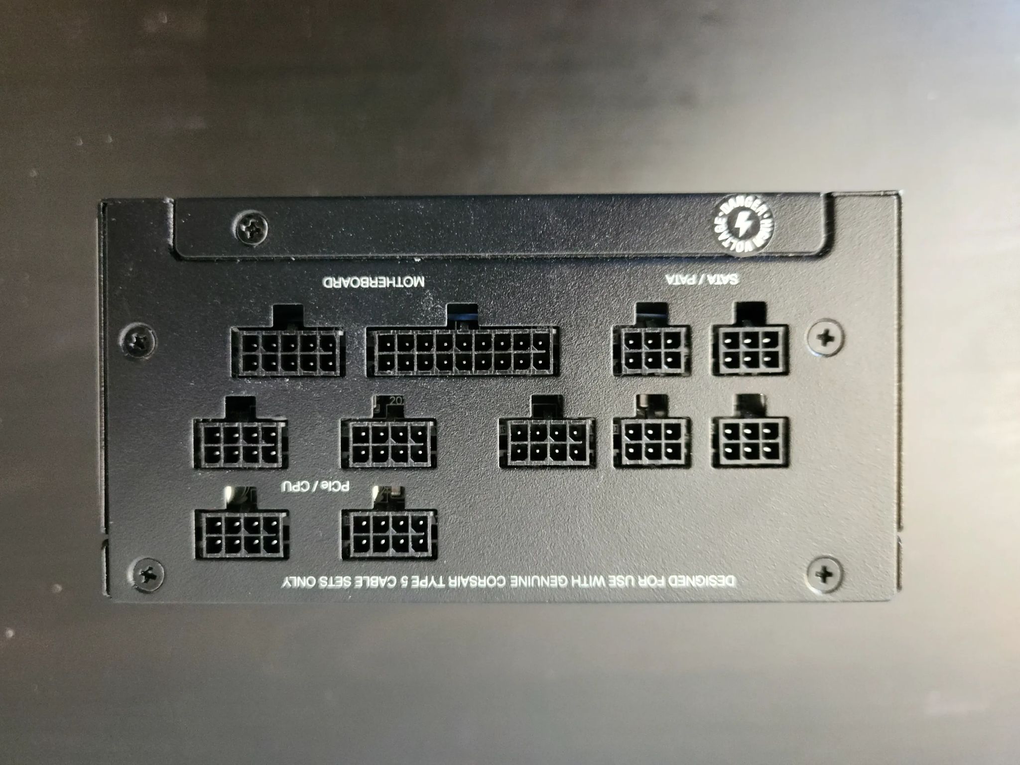 Corsair SF850L 850 W 80+ Gold Certified Fully Modular SFX-L Power Supply