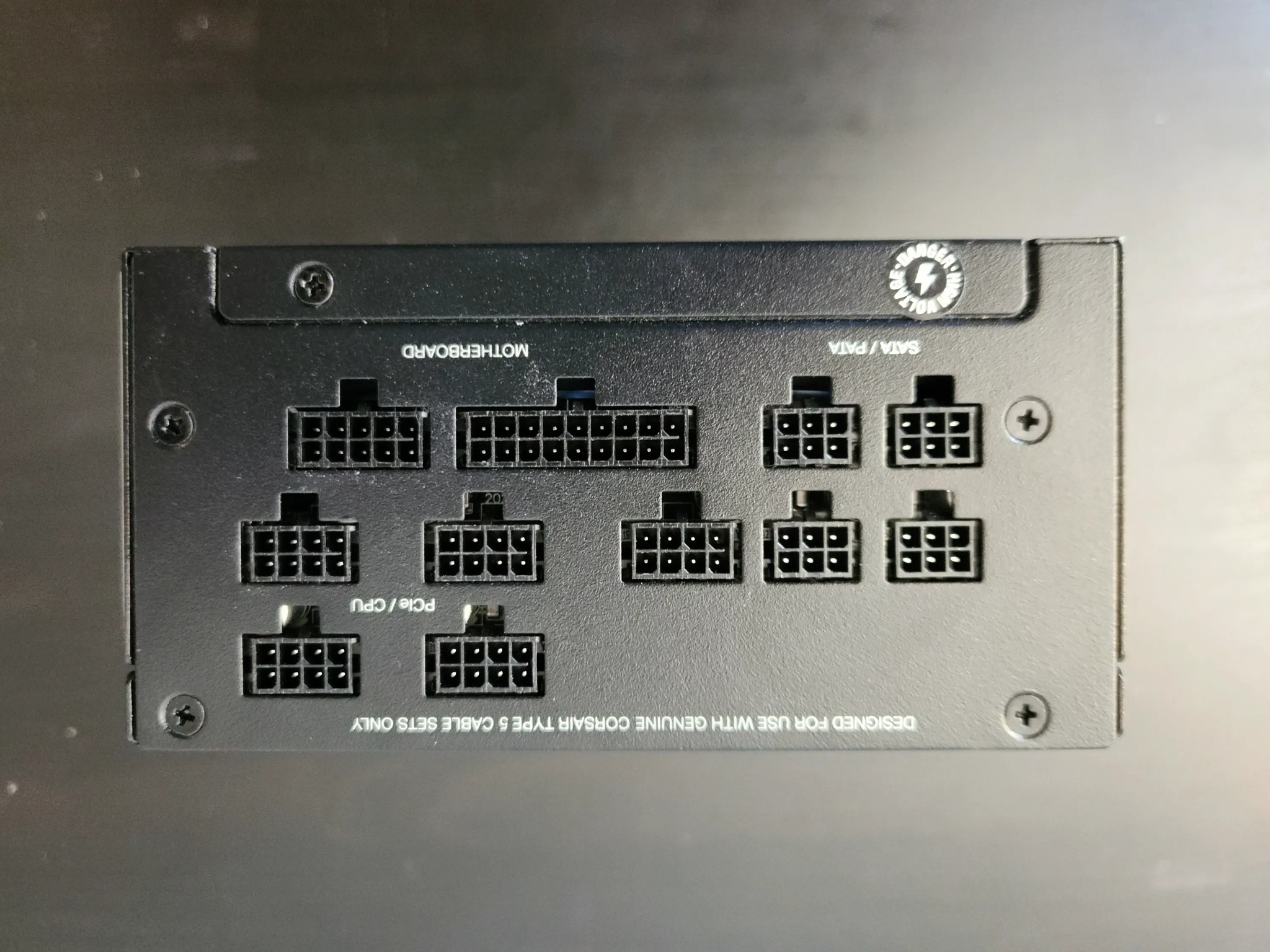 Corsair SF850L 850 W 80+ Gold Certified Fully Modular SFX-L Power Supply