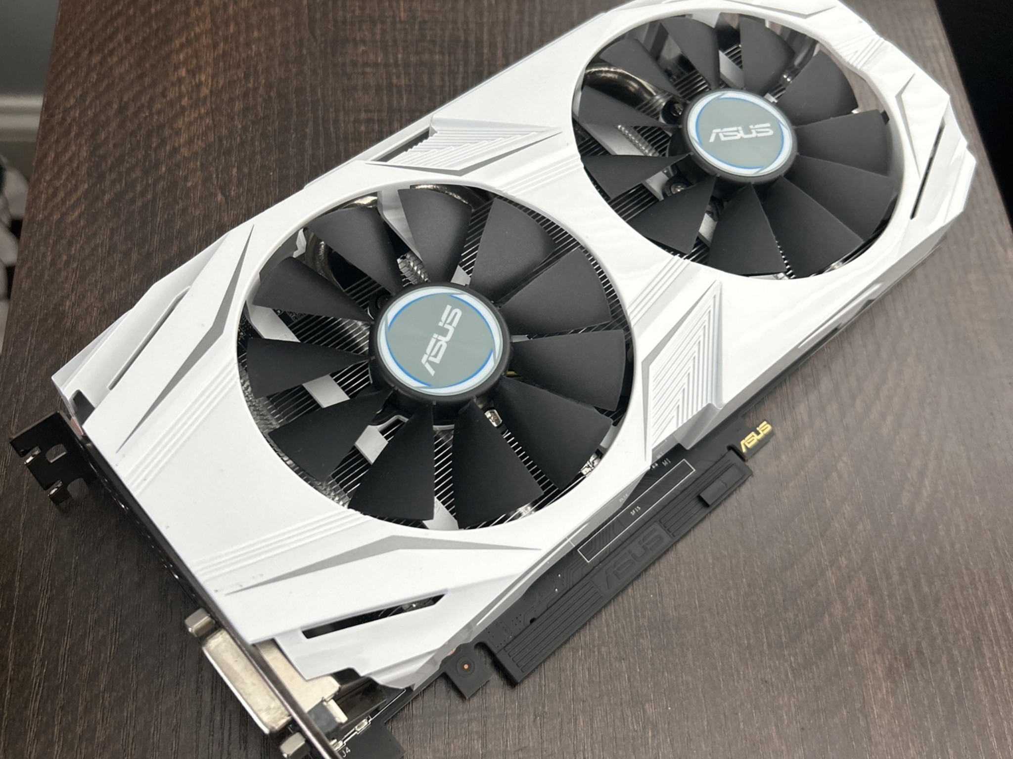 ASUS GTX 1060 3GB