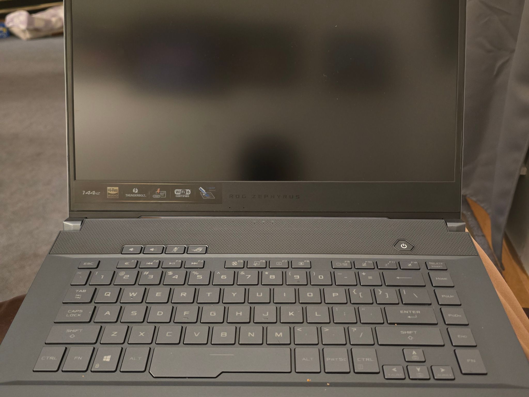 Asus ROG Zephryus M15