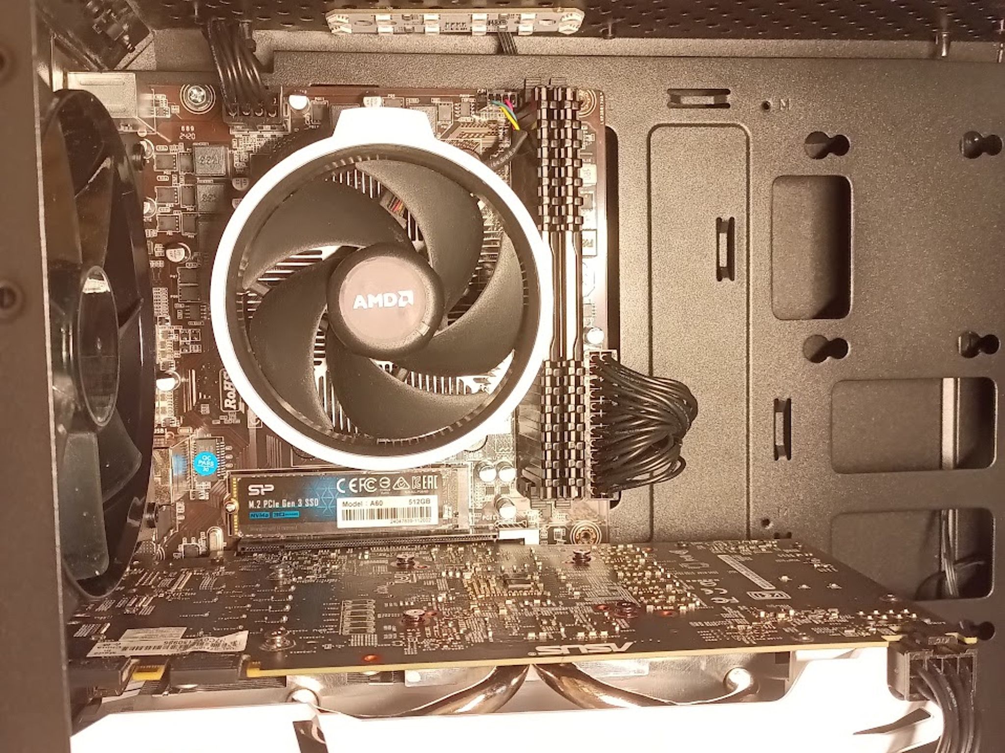 *Fortnite 1080p*Ryzen 5 3600x 4.4Ghz Max Boost 16gb Ram 512gb M.2- Asus 1070 8gb Fortnite 250fps
