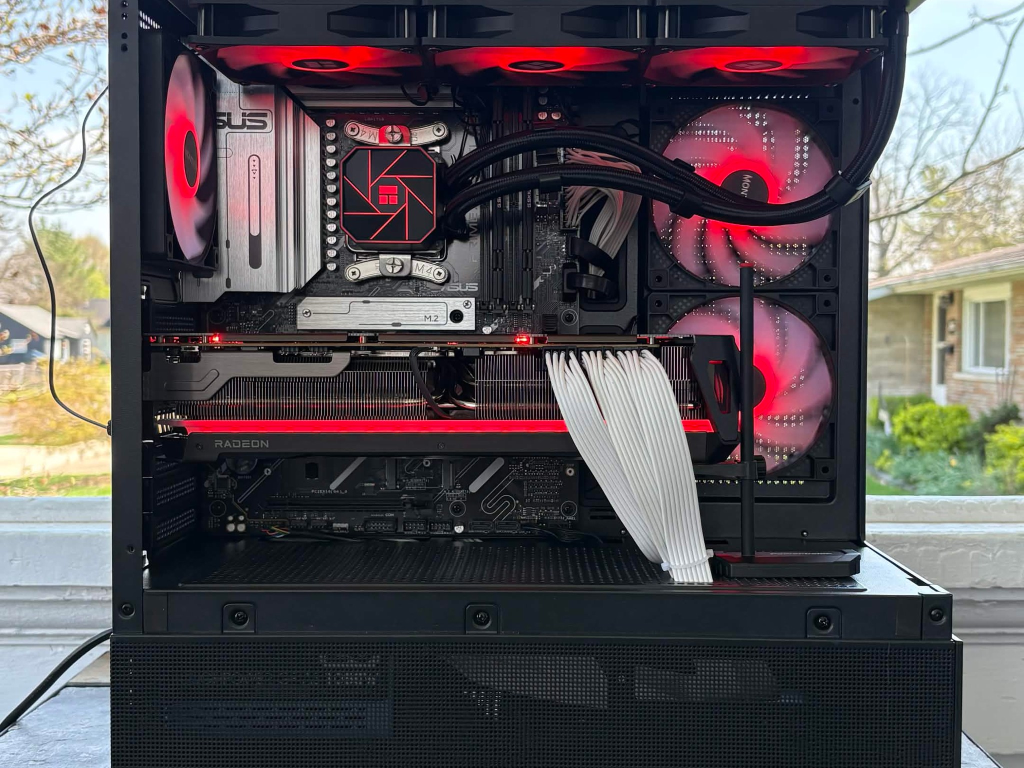 Ryzen 7 9700X • RX 7900 XTX 24GB • 32GB DDR5 • X870 WiFi 🖤 Black Cat Customs – Crimson Fang 🖤