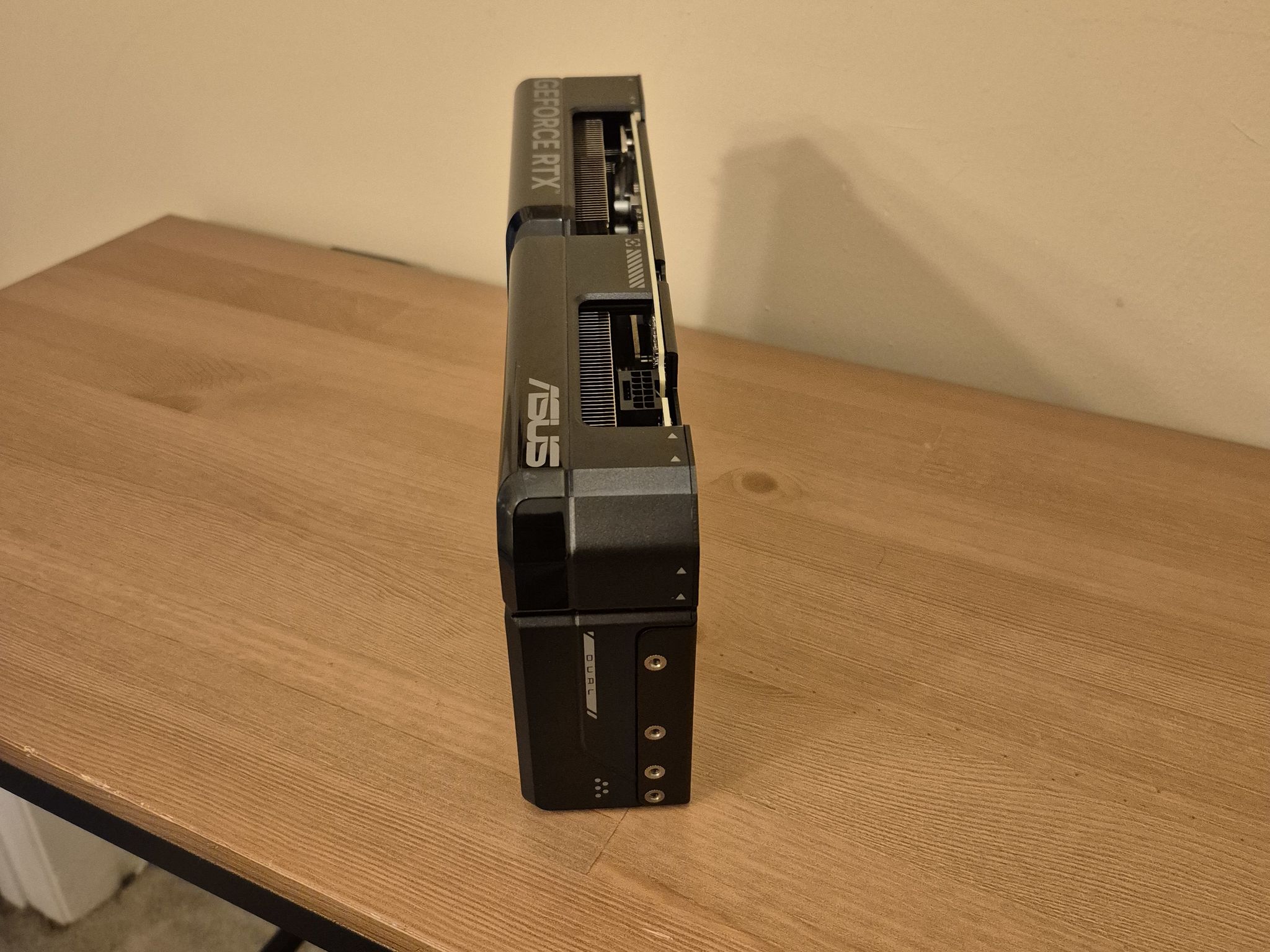 RTX 4070 TI SUPER 16 GB
