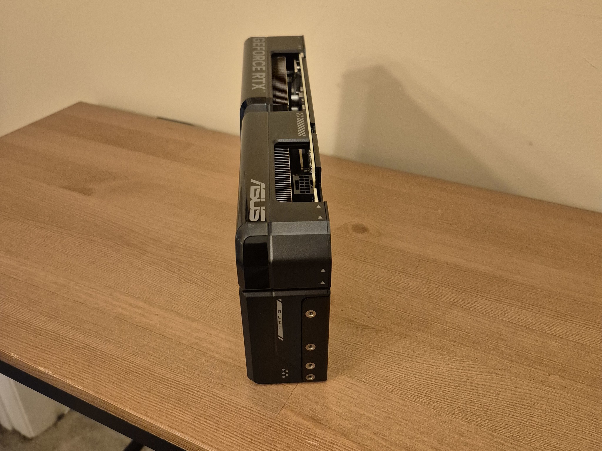 RTX 4070 TI SUPER 16 GB