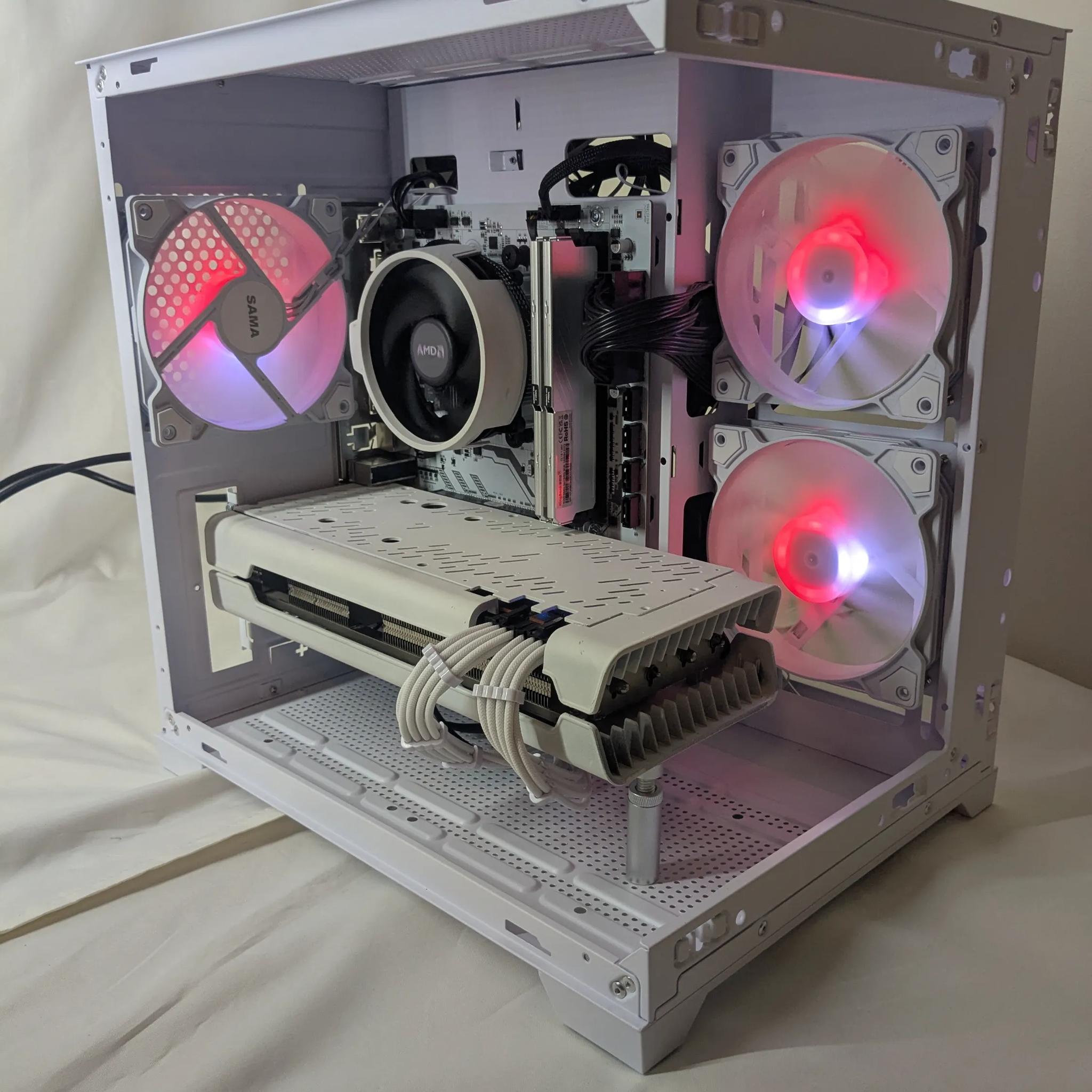 Ryzen 7 | RX 5700 | 16 GB RAM | Windows 11 home