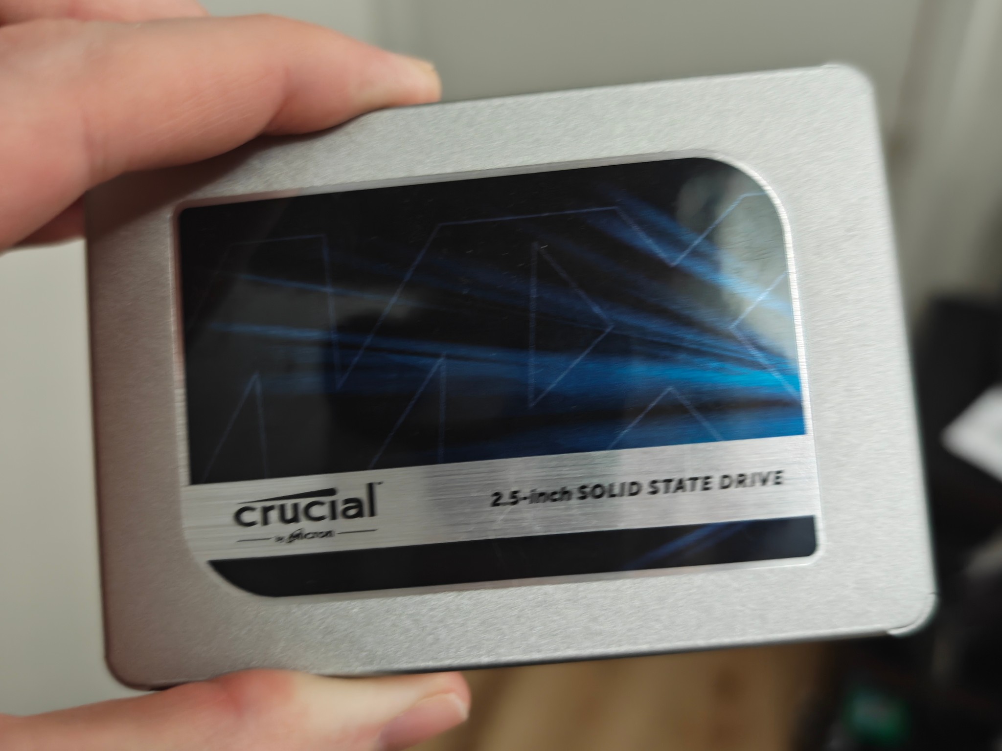 Crucial 4TB SSD mx500