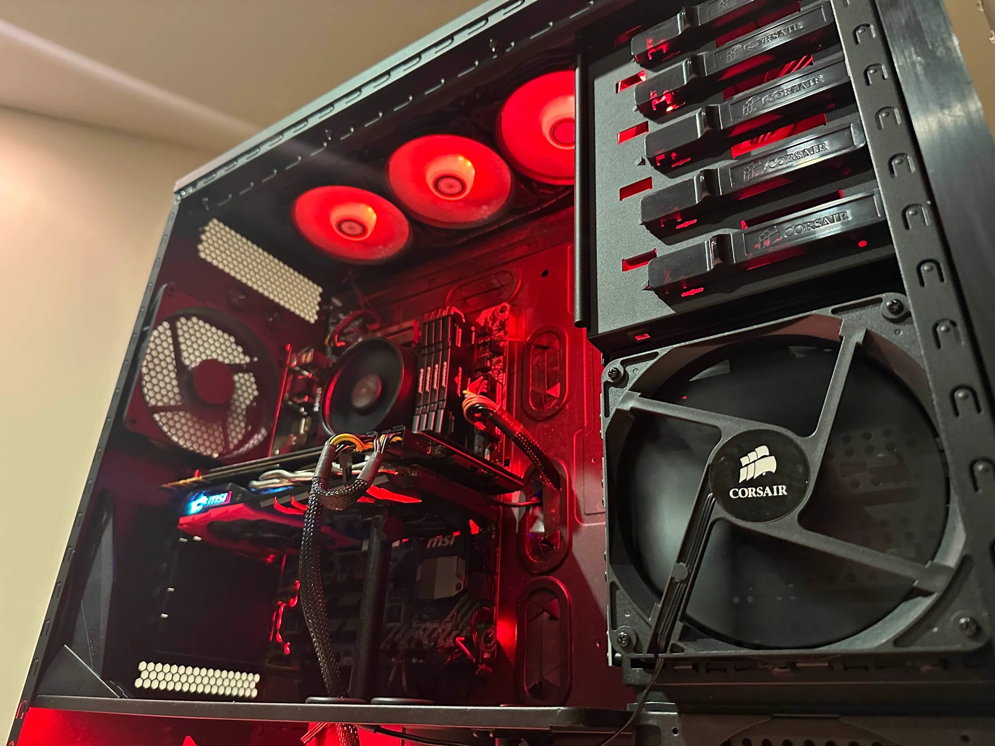 Gaming PC - AMD Ryzen 5 1600 | MSI NVIDIA GeForce GTX 1070 | 32GB RAM | 1TB SSD