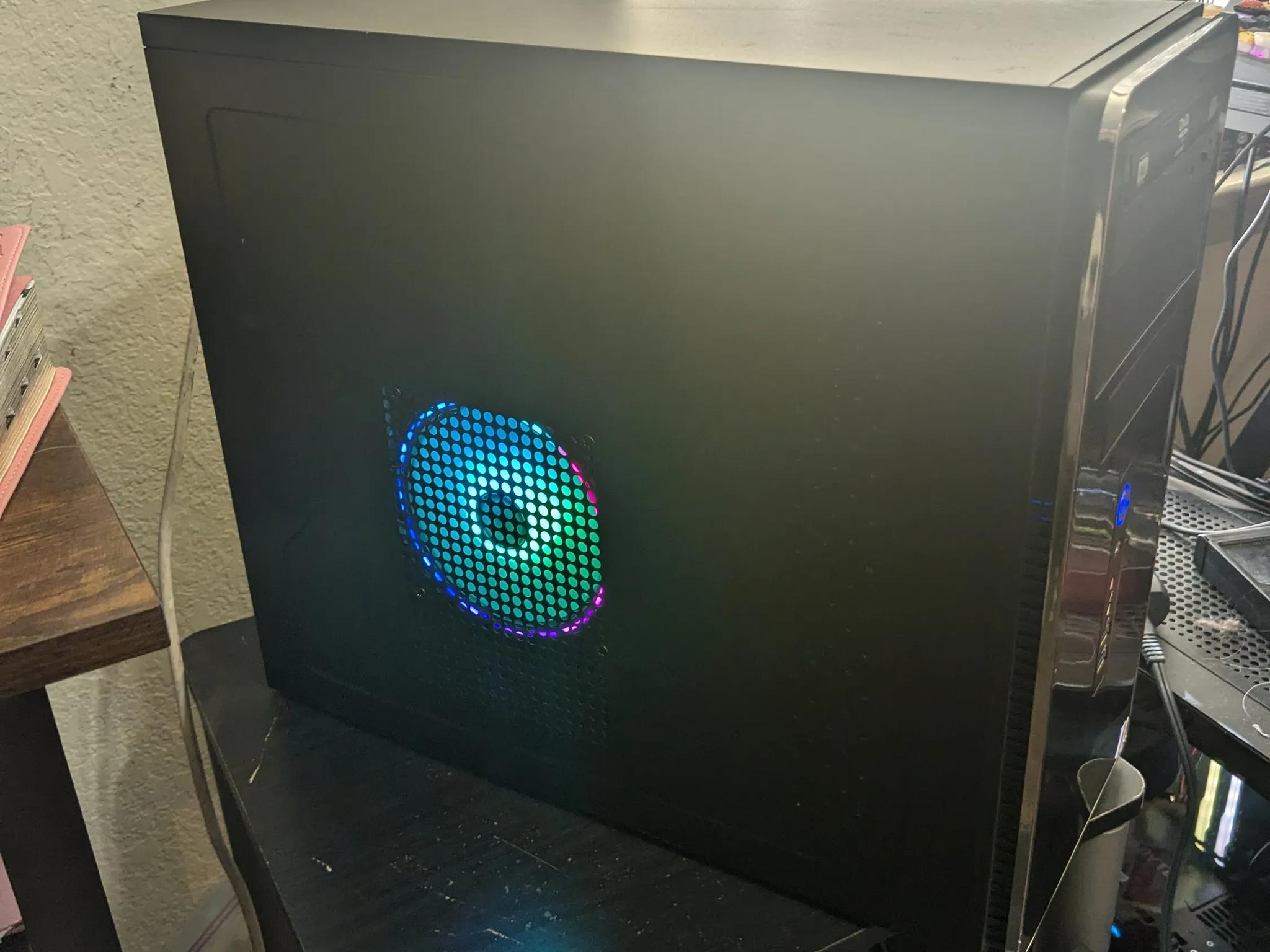 SCRATCH AND DENT Xeon 1220v2 (Same as i5-3450), 16GB RAM, 480GB SSD, R9 370 2GB, Win10