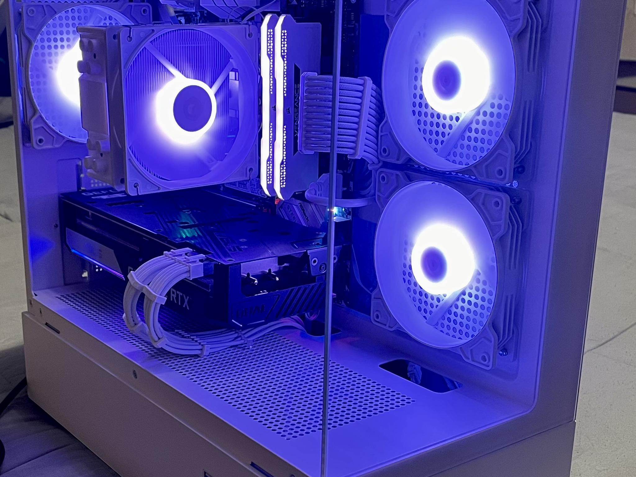 High End Gaming PC |RTX 3070 // Ryzen 5500 // 1TB NVME SSD|
