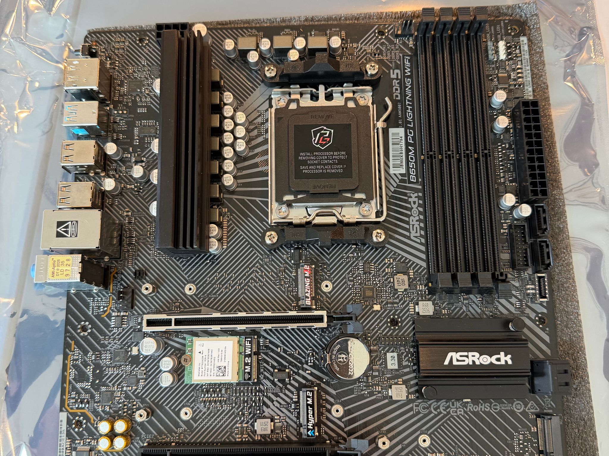 ASRock B650M PG Lightening WiFi