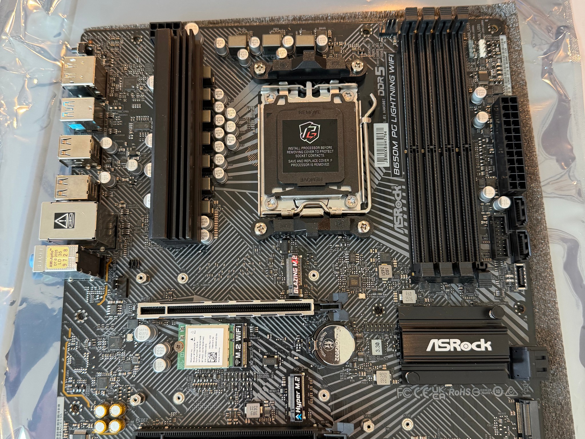 ASRock B650M PG Lightening WiFi