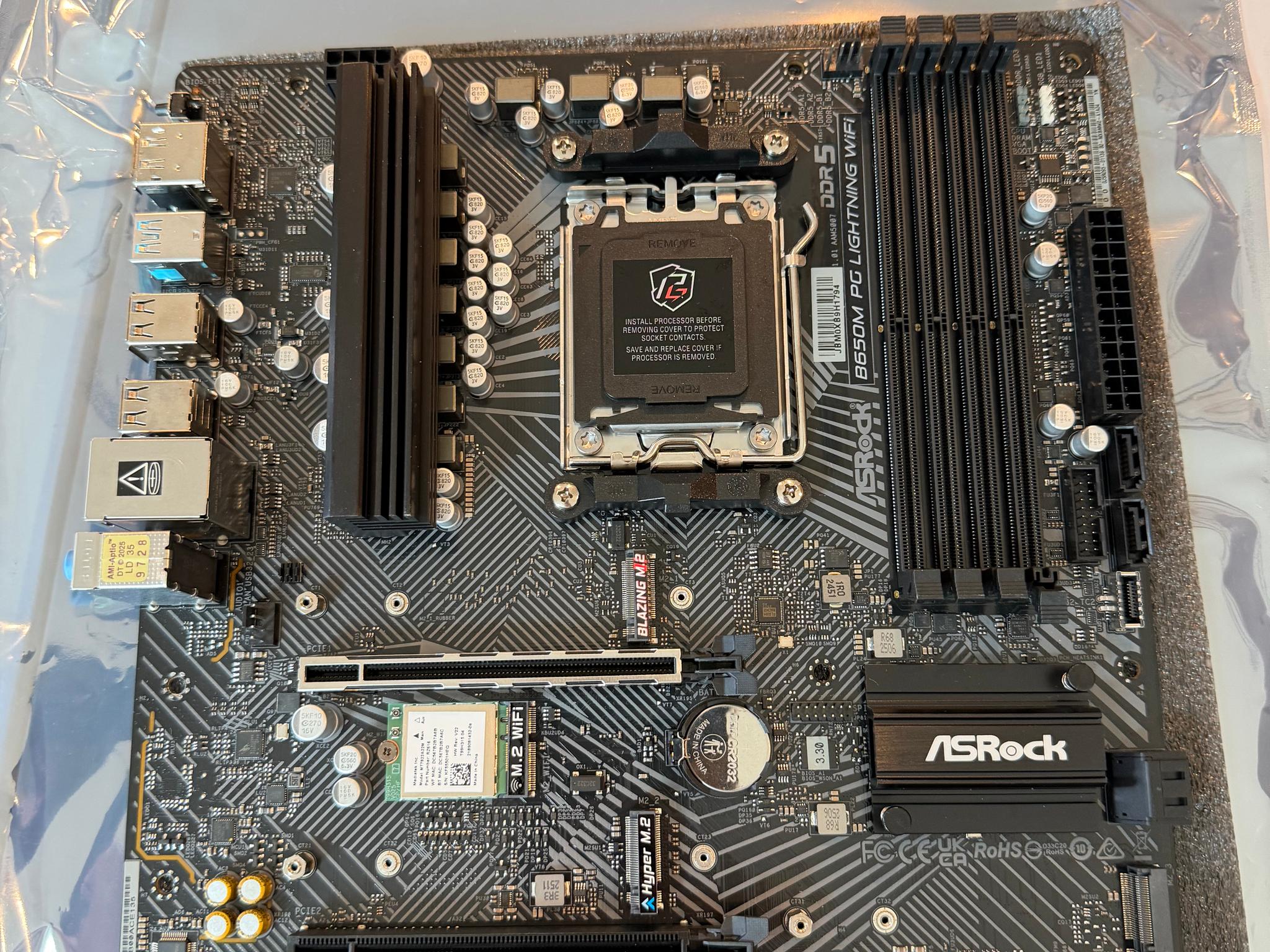 ASRock B650M PG Lightening WiFi