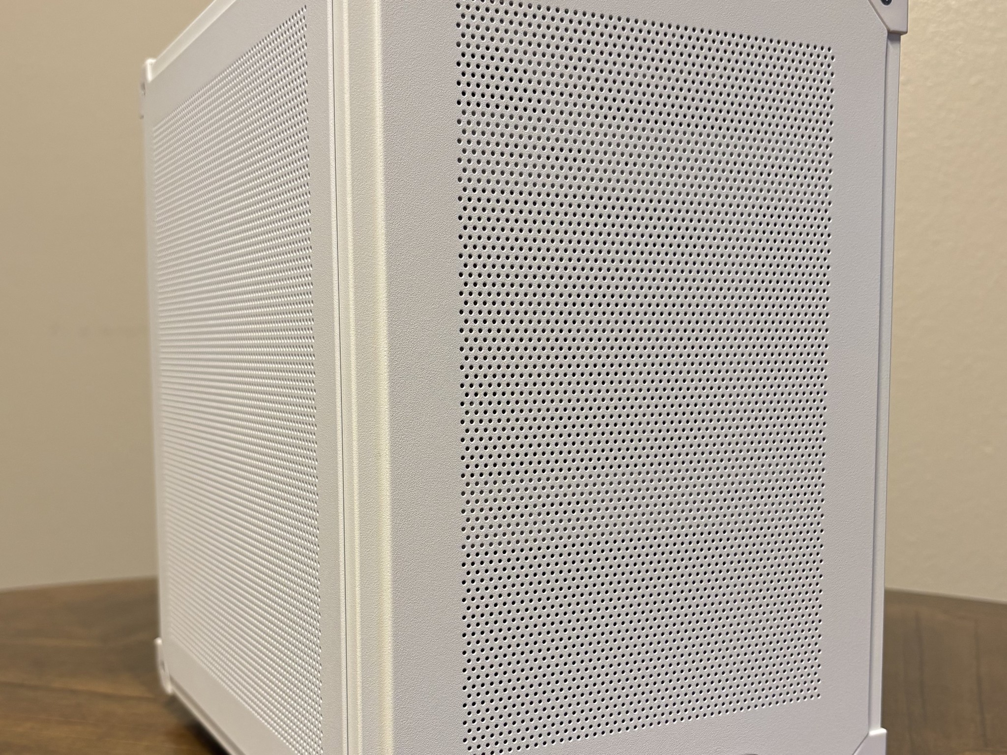 Minimalist White PC - Ryzen 3500 | RTX 3050 | 16GB RAM | 1TB NVMe SSD | WIFI 6E + BT 5.3 | Win11