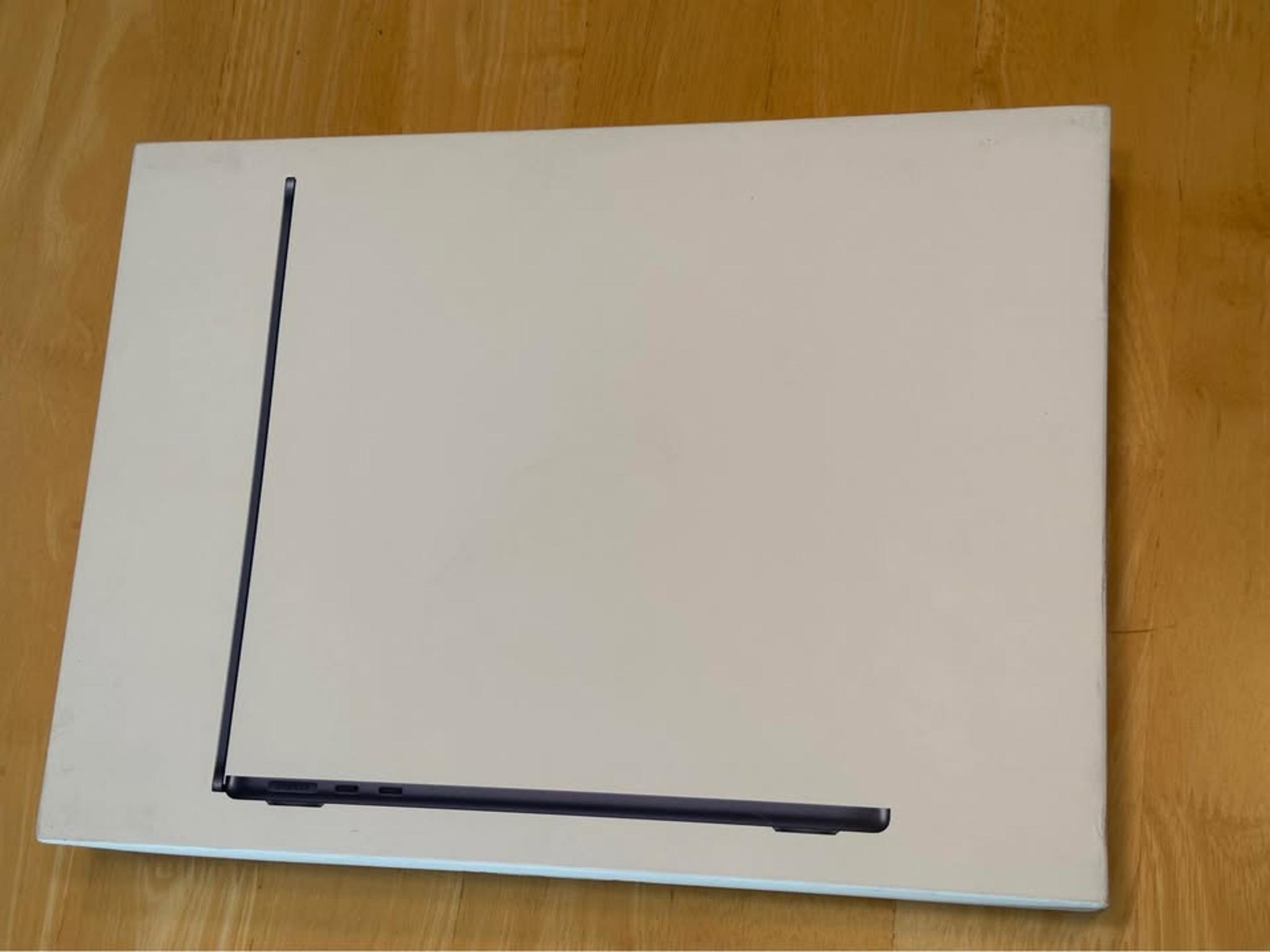 Apple 2026 MacBook Air 13-inch Laptop with M5 chip, 10 Core CPU, 10 Core GPU, 24 GB RAM, 1 TB SSD