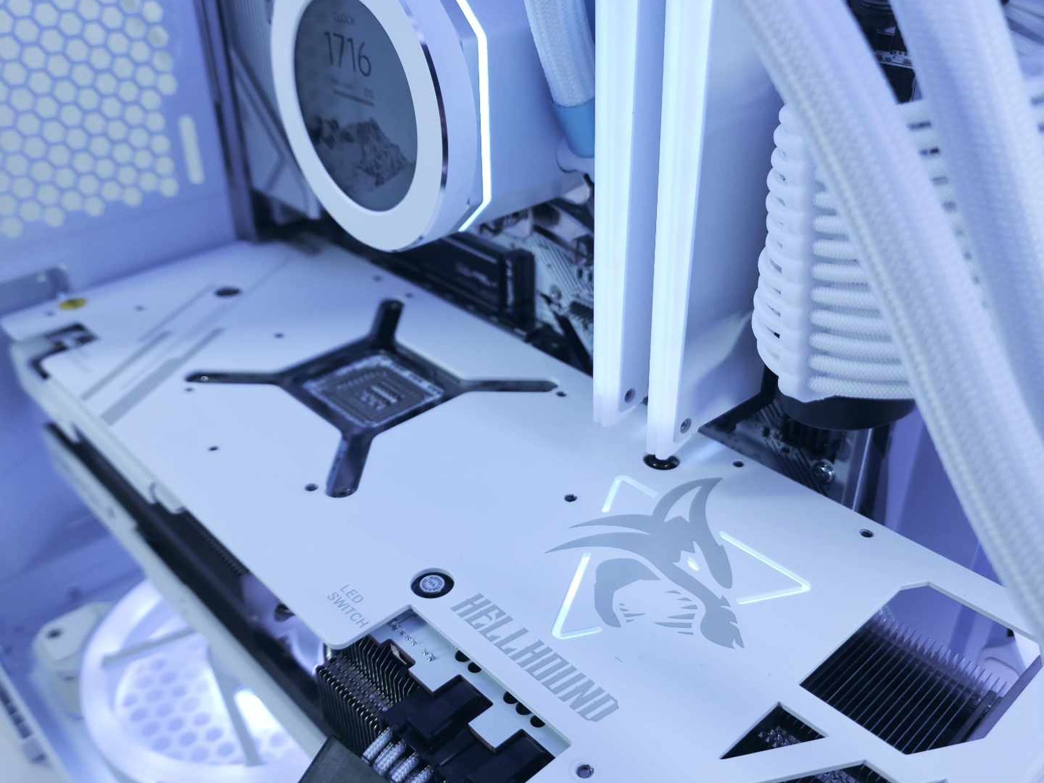 🤍🤍4K 1440p Gaming | RX 7900 XTX | Ryzen 9 5900X | 64GB 3200MHz | 2TB NVMe SSD