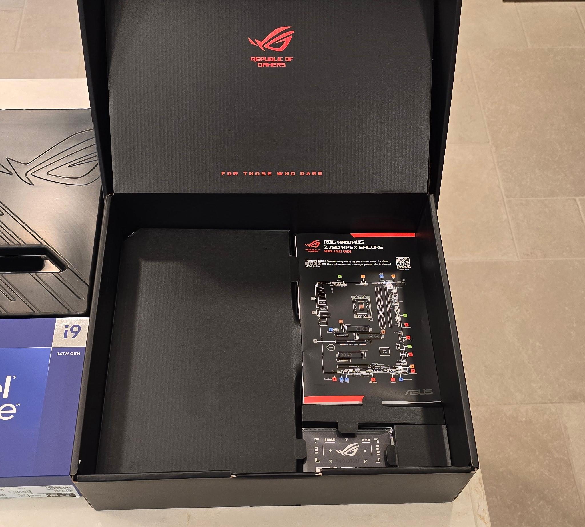 GOOD USED - Z790 APEX ENCORE w/ Intel 14900KS & G.SKILL  24 x 2 DDR5-8400 - WATERCOOLED