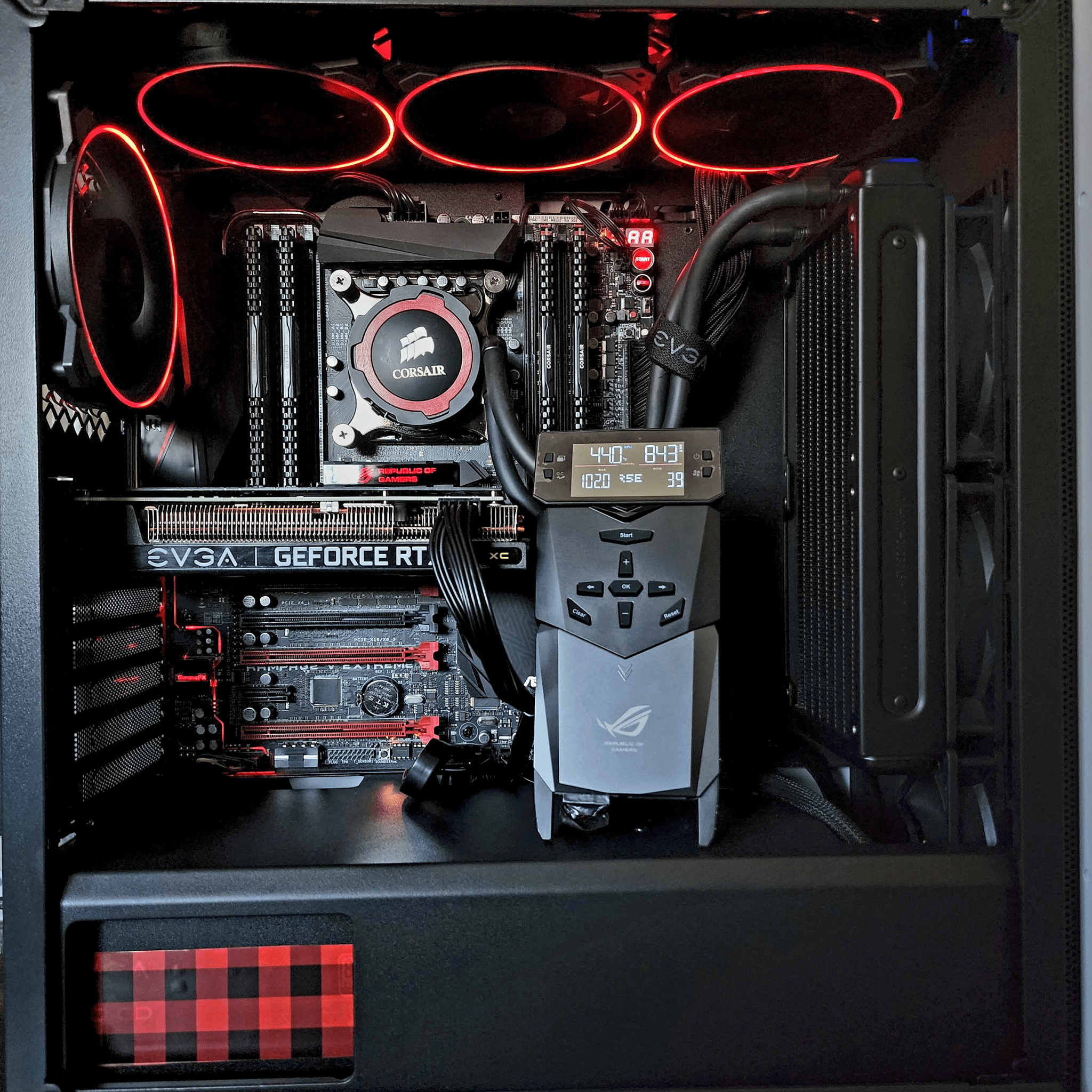 Intel Core i7 5960X // EVGA GeForce RTX 3060 // Corsair LPX 16GB 3000MHz