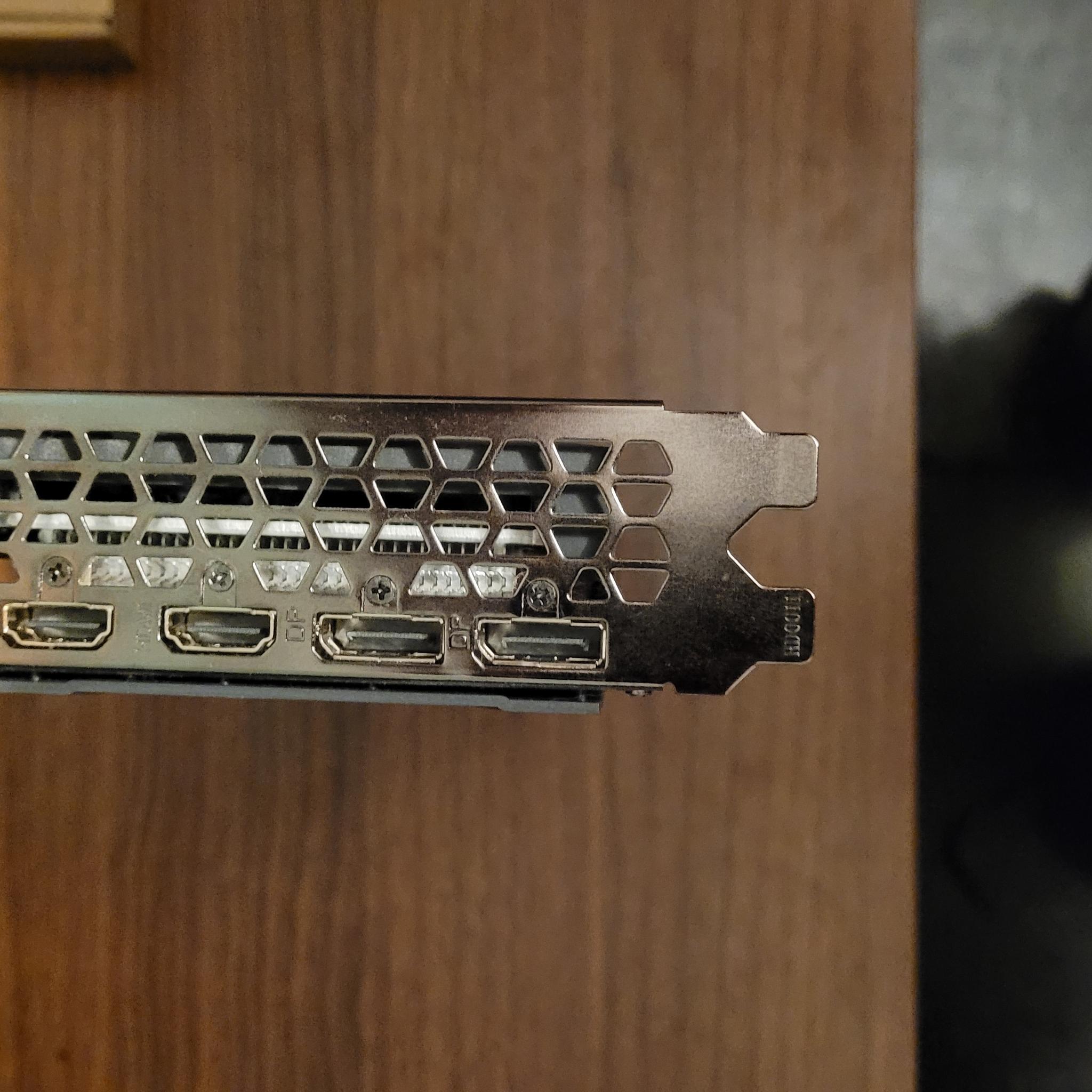 RX 6600, Gigabyte Eagle Triple-fan 8GB