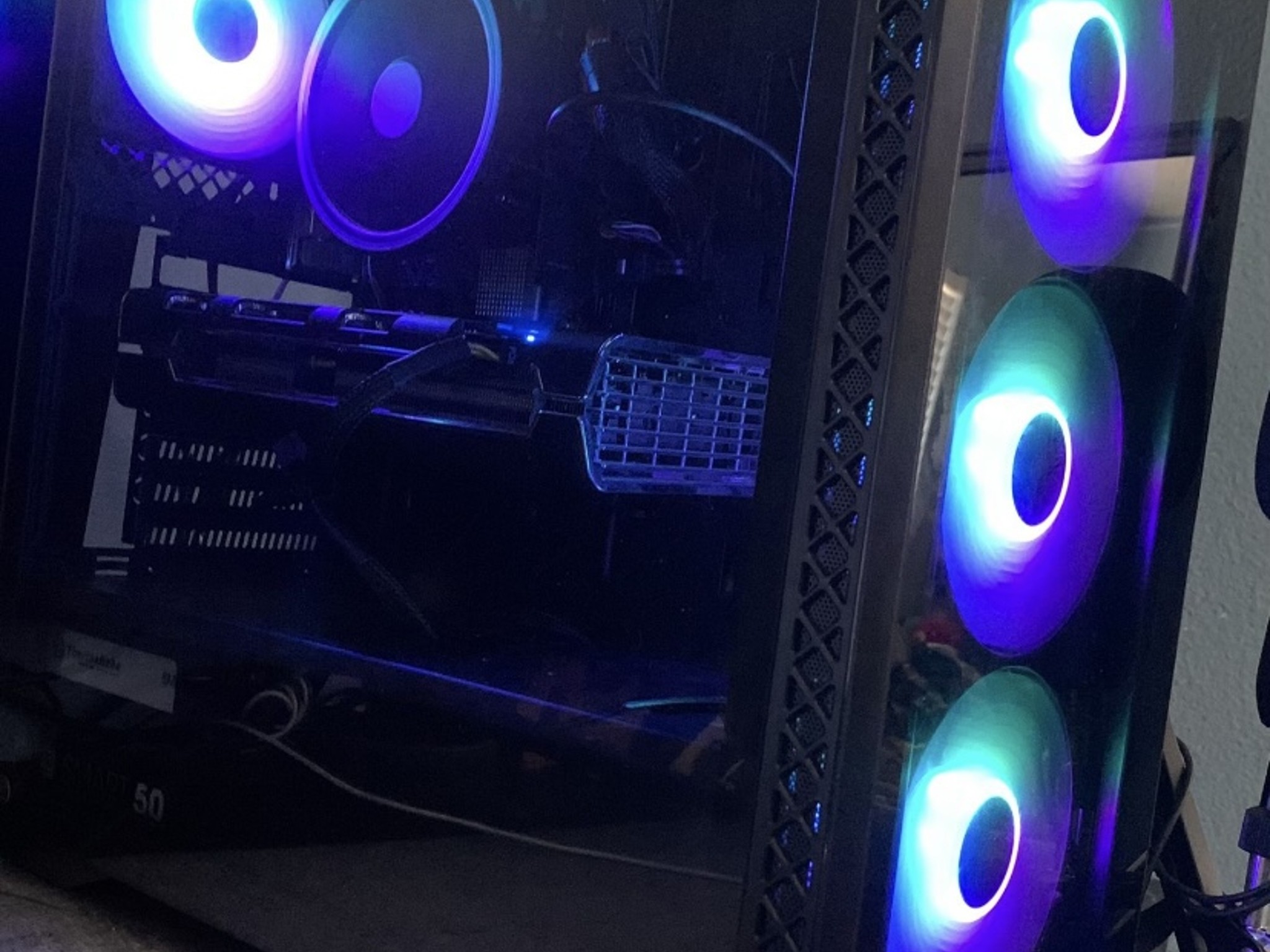 Rx 5600xt, i3 12100f, h610 motherboard, 500w psu, 16gb ddr4 : Desktop Gaming PC