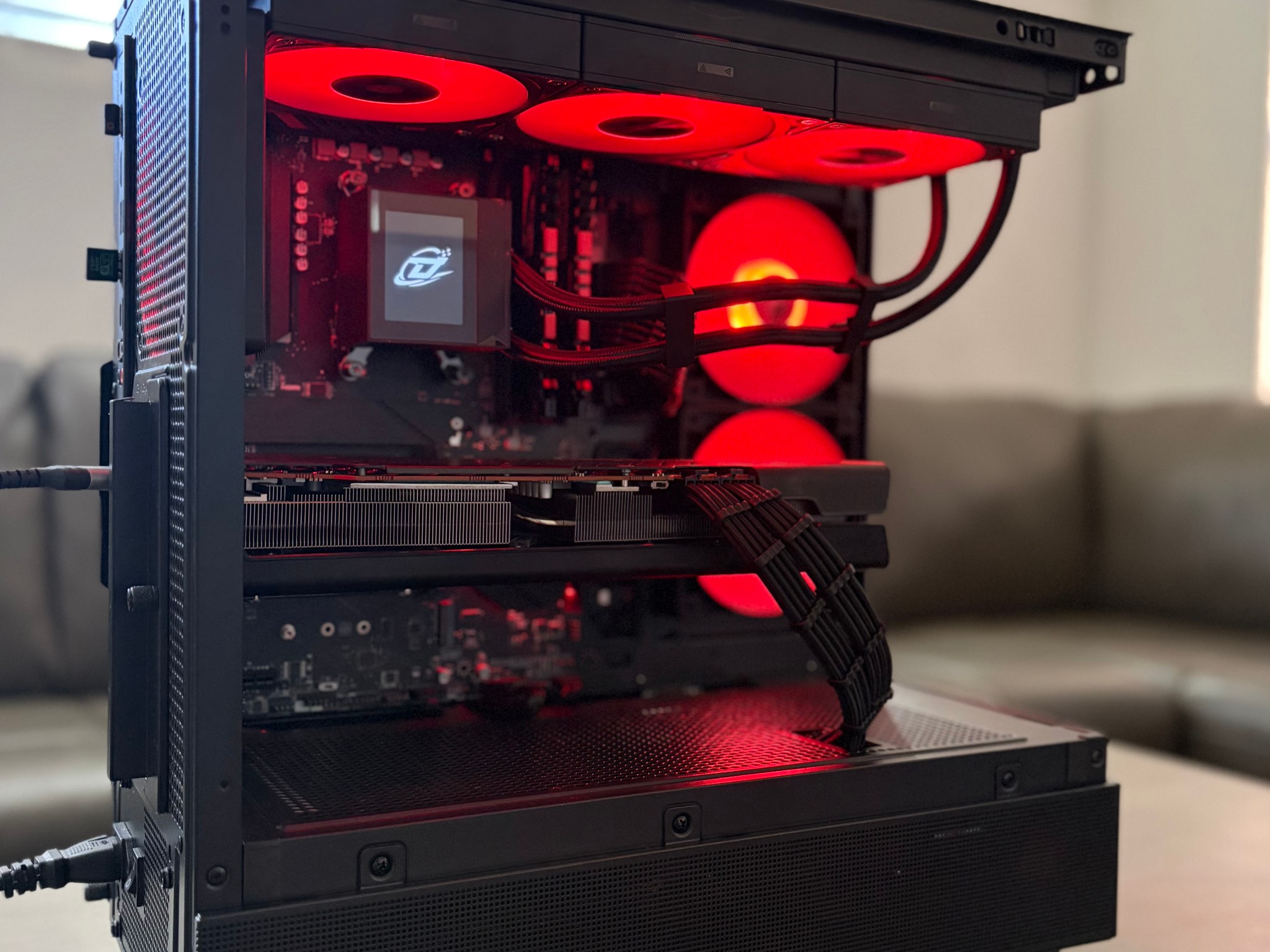 ‼️Ultimate AMD Gaming PC‼️RX 6800 16GB | Ryzen 5 5600X | 2.5TB Storage