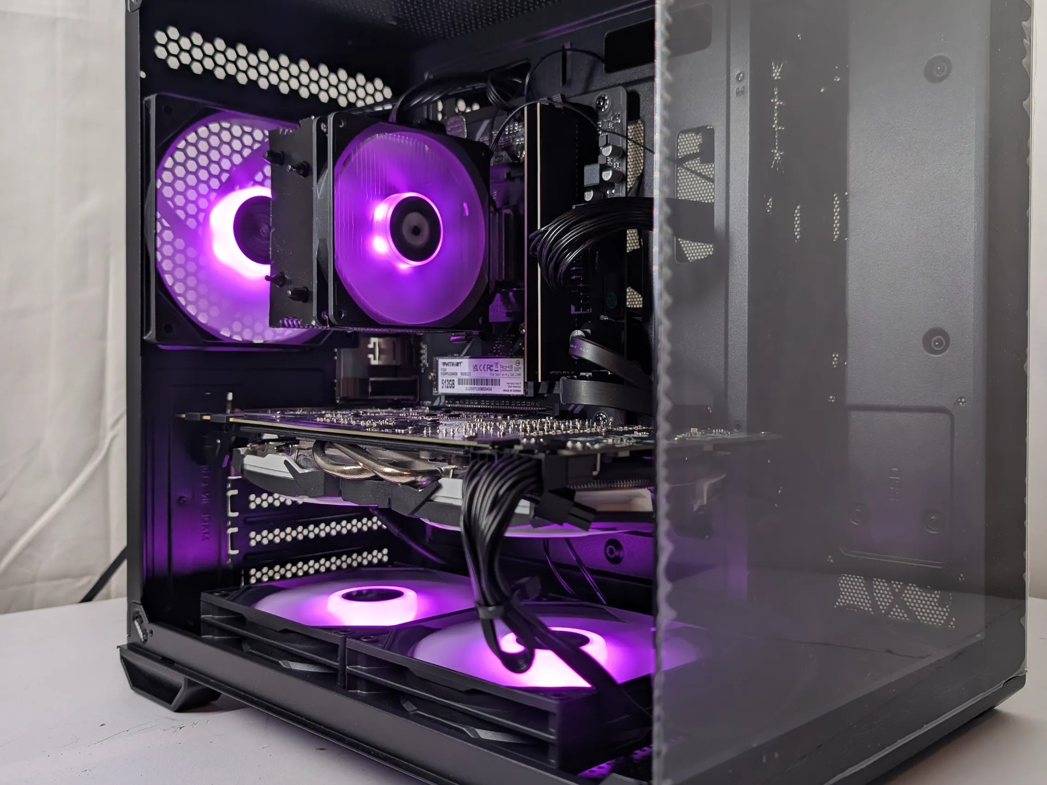 GTX 1070 TI | RYZEN 5 2600X | 16 GB DDR4| 500GB NVME