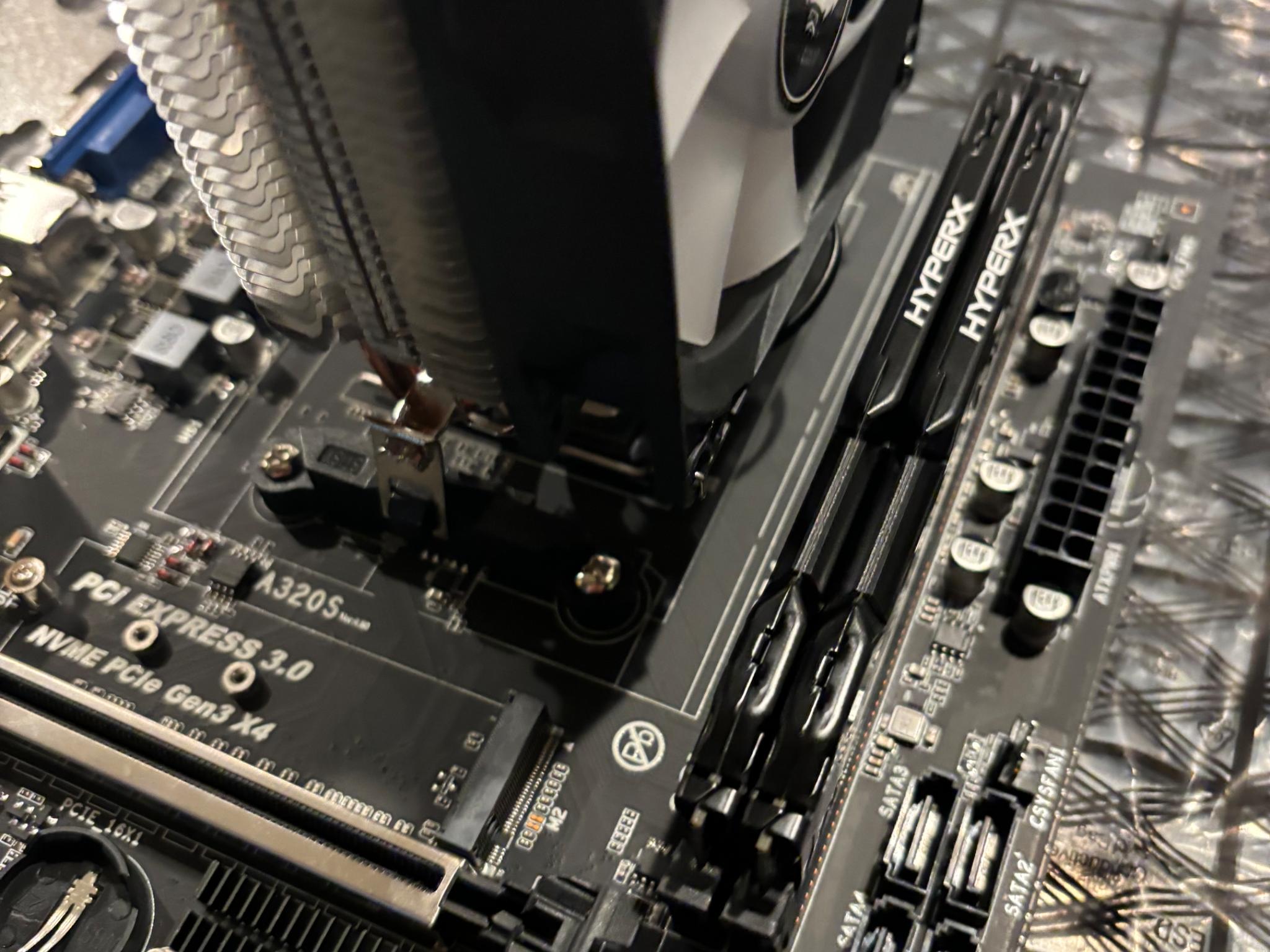 Wallet Warrior 🤩| A320 | R5 2600 | 16gb DDR4 | Static RGB Cooler