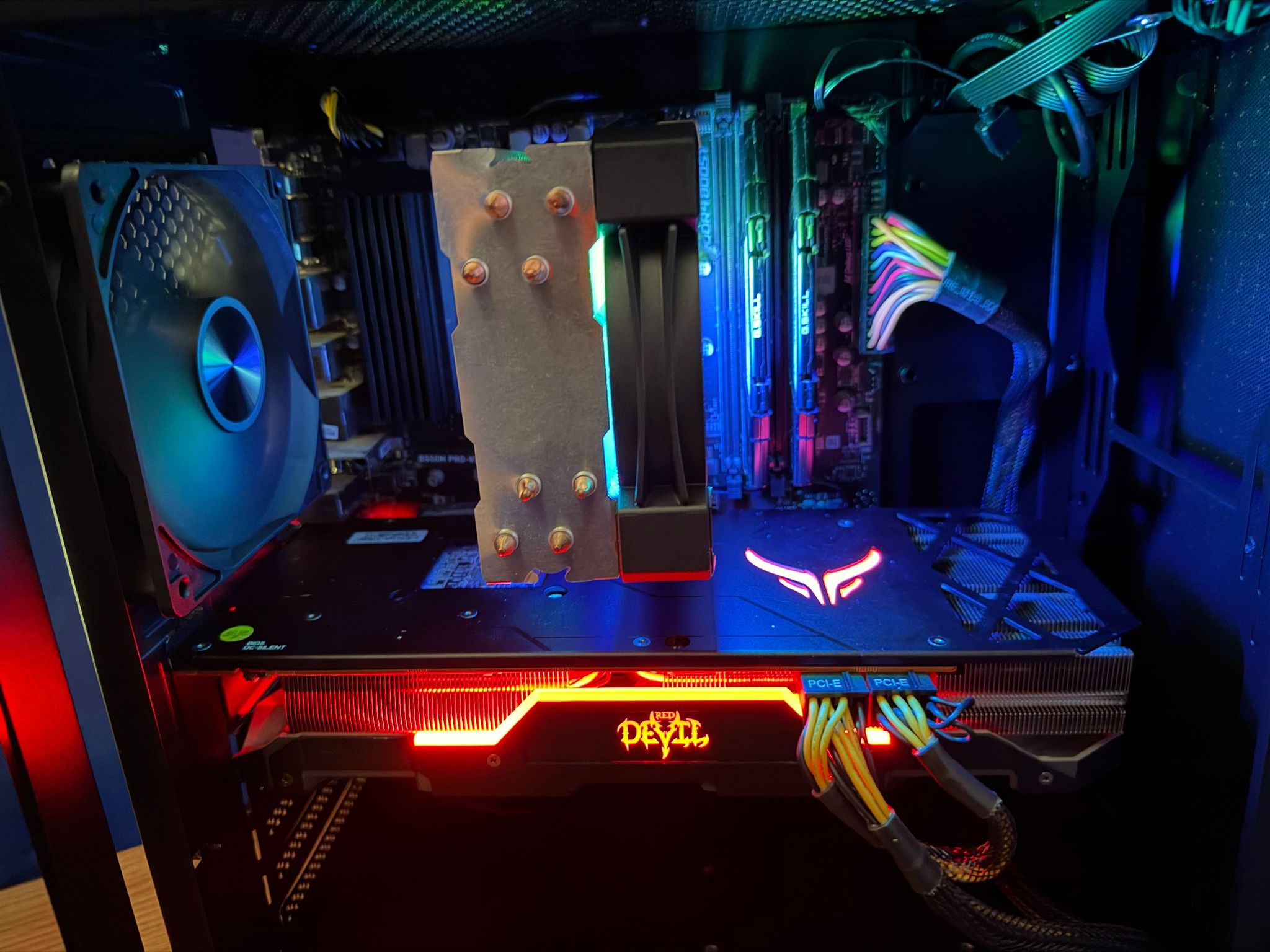 Radeon RX 5700 XT Custom Gaming PC - Ryzen 7 3700X