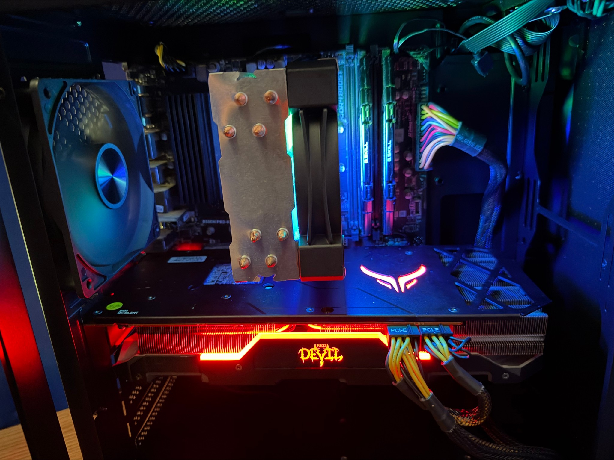Radeon RX 5700 XT Custom Gaming PC - Ryzen 7 3700X
