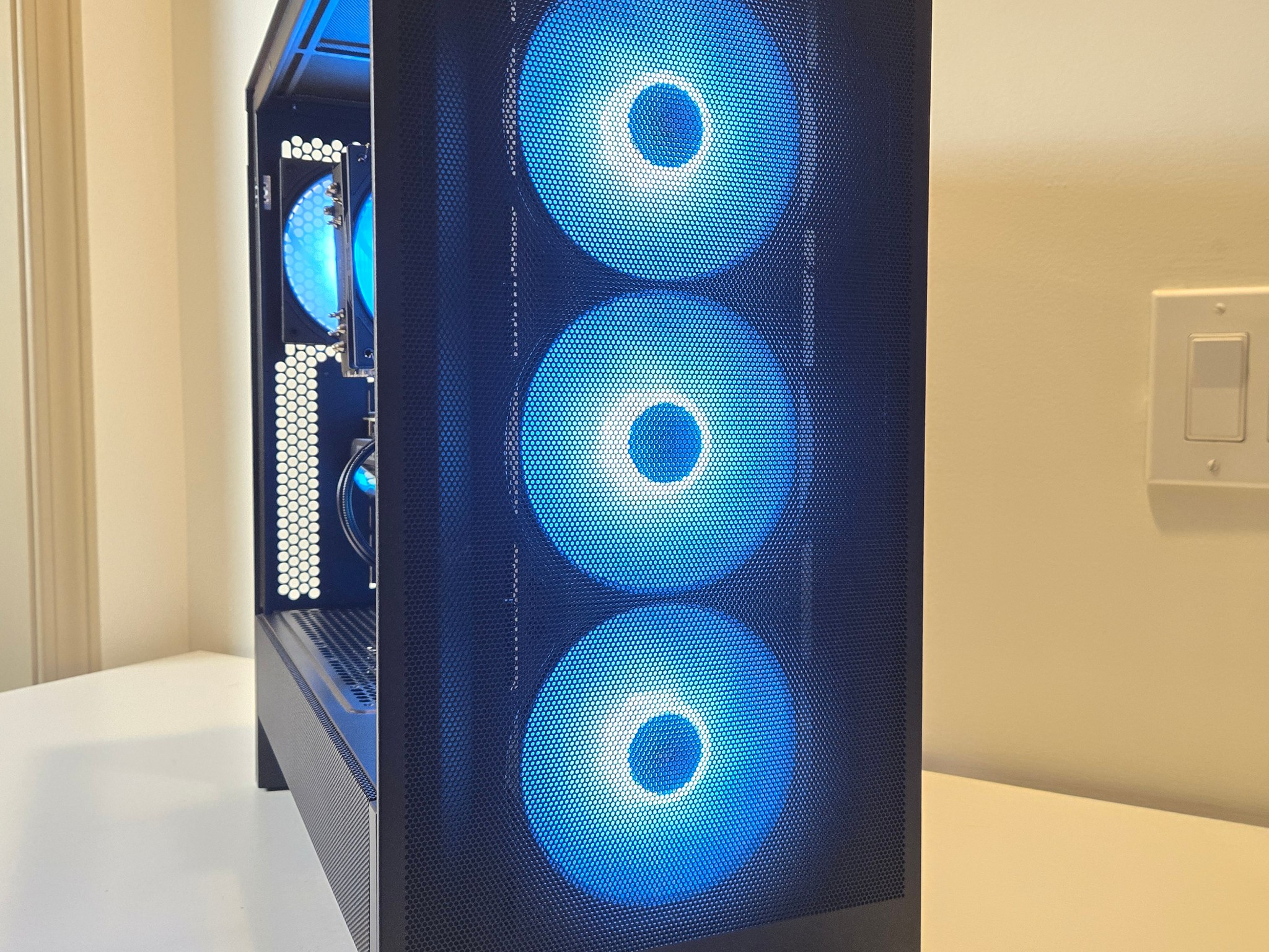 RTX 4070 Ti | Ryzen 7 7700X | 32gb DDR5 | 1tb nvme ⚖️